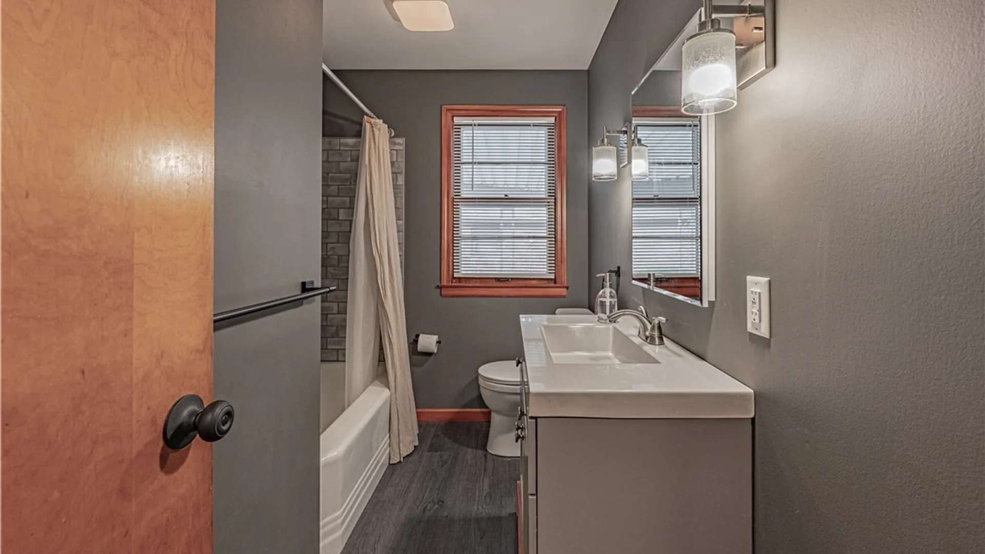 Property at 807 Maple Avenue, Niagara Falls, NY 14305 16