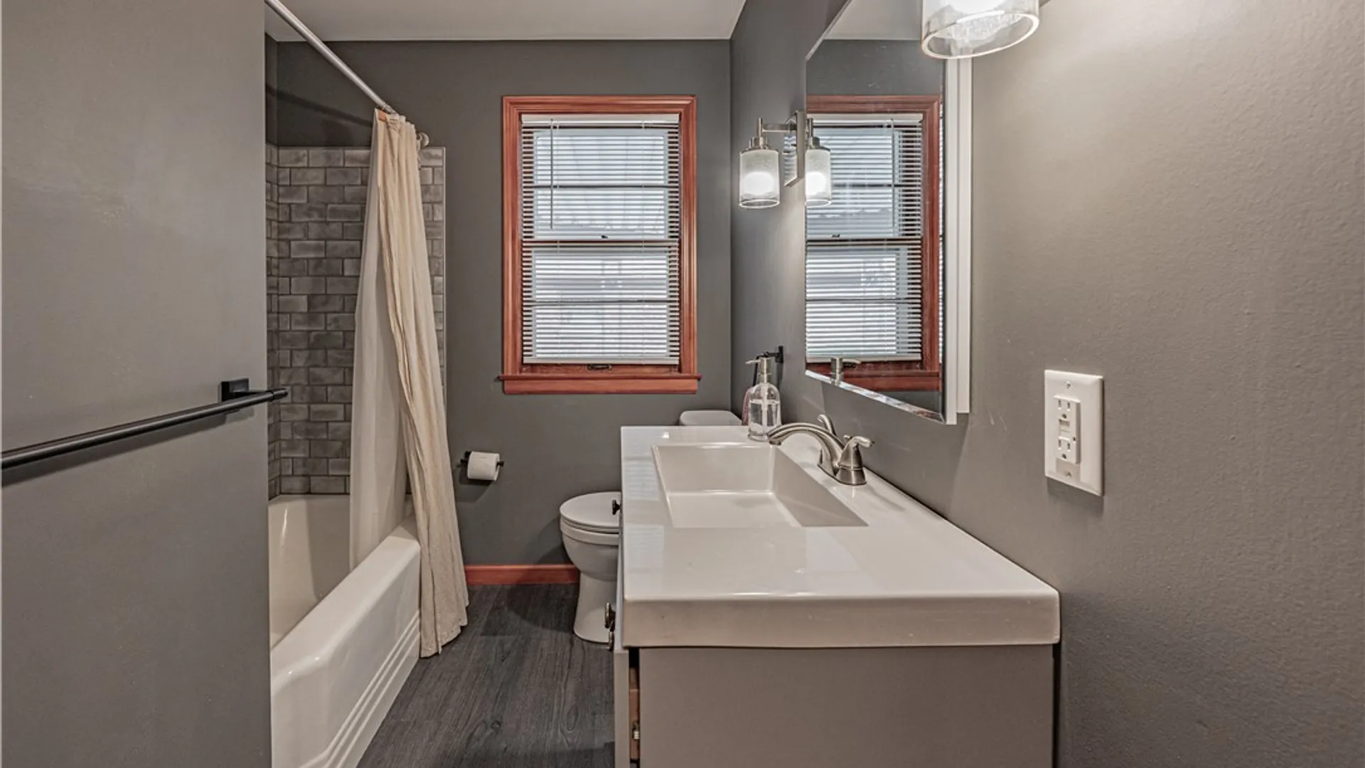 Property at 807 Maple Avenue, Niagara Falls, NY 14305 29
