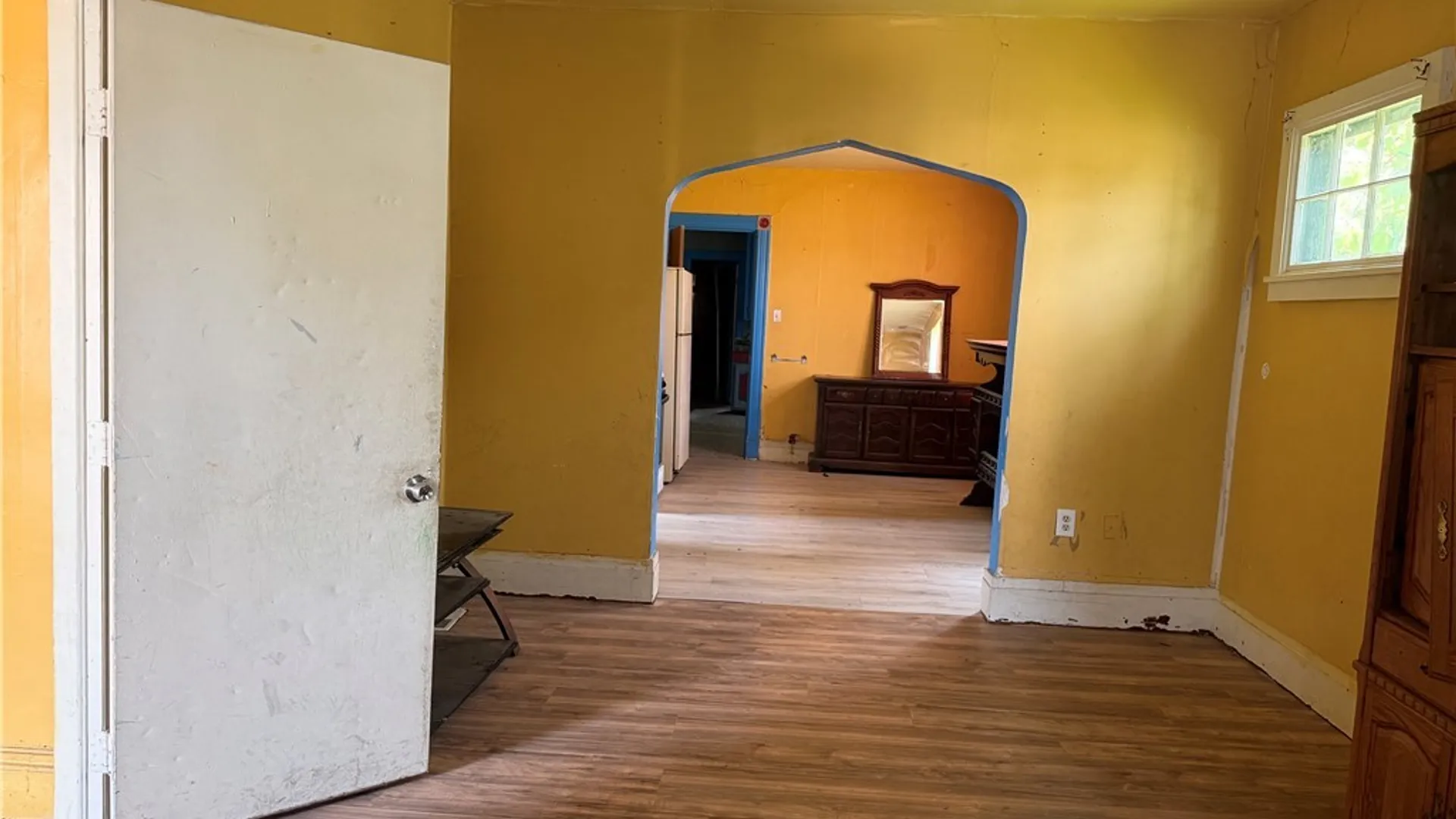 Property at 27 Cayuga Street, Buffalo, NY 14211 5