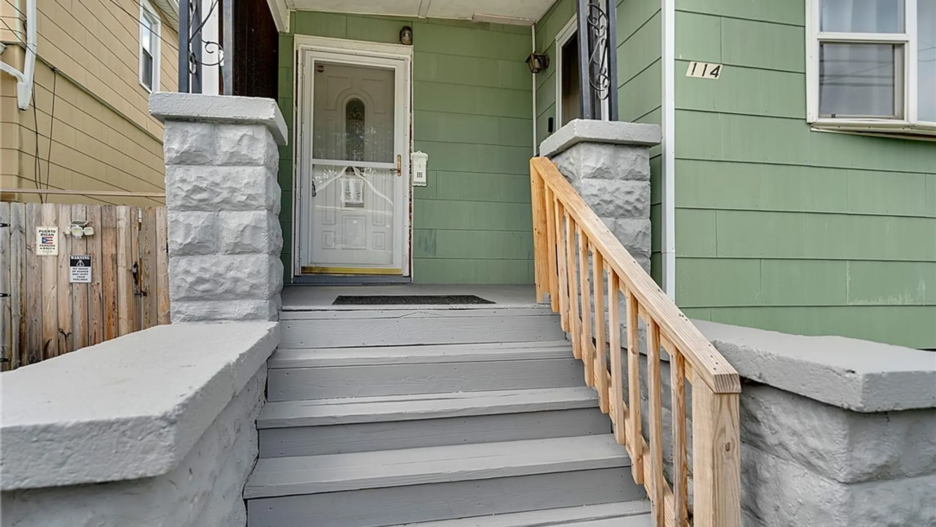Property at 114 Roesch Avenue, Buffalo, NY 14207 4
