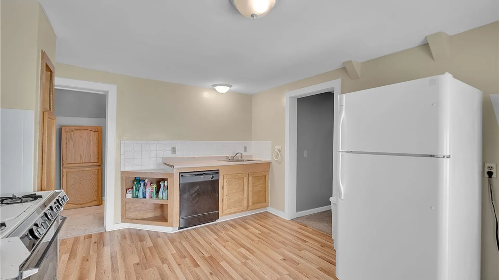 Property at 114 Roesch Avenue, Buffalo, NY 14207 14
