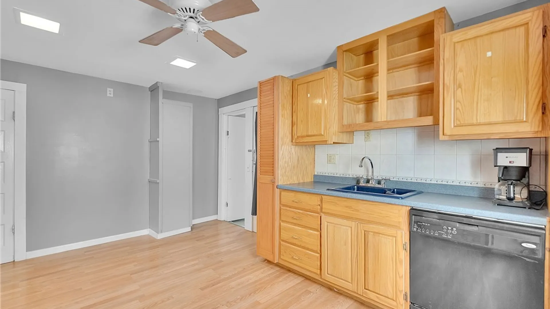 Property at 114 Roesch Avenue, Buffalo, NY 14207 28