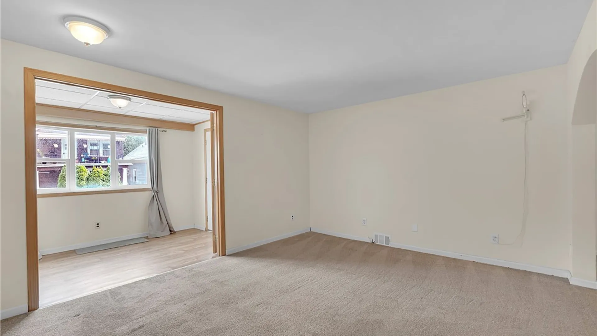 Property at 114 Roesch Avenue, Buffalo, NY 14207 33