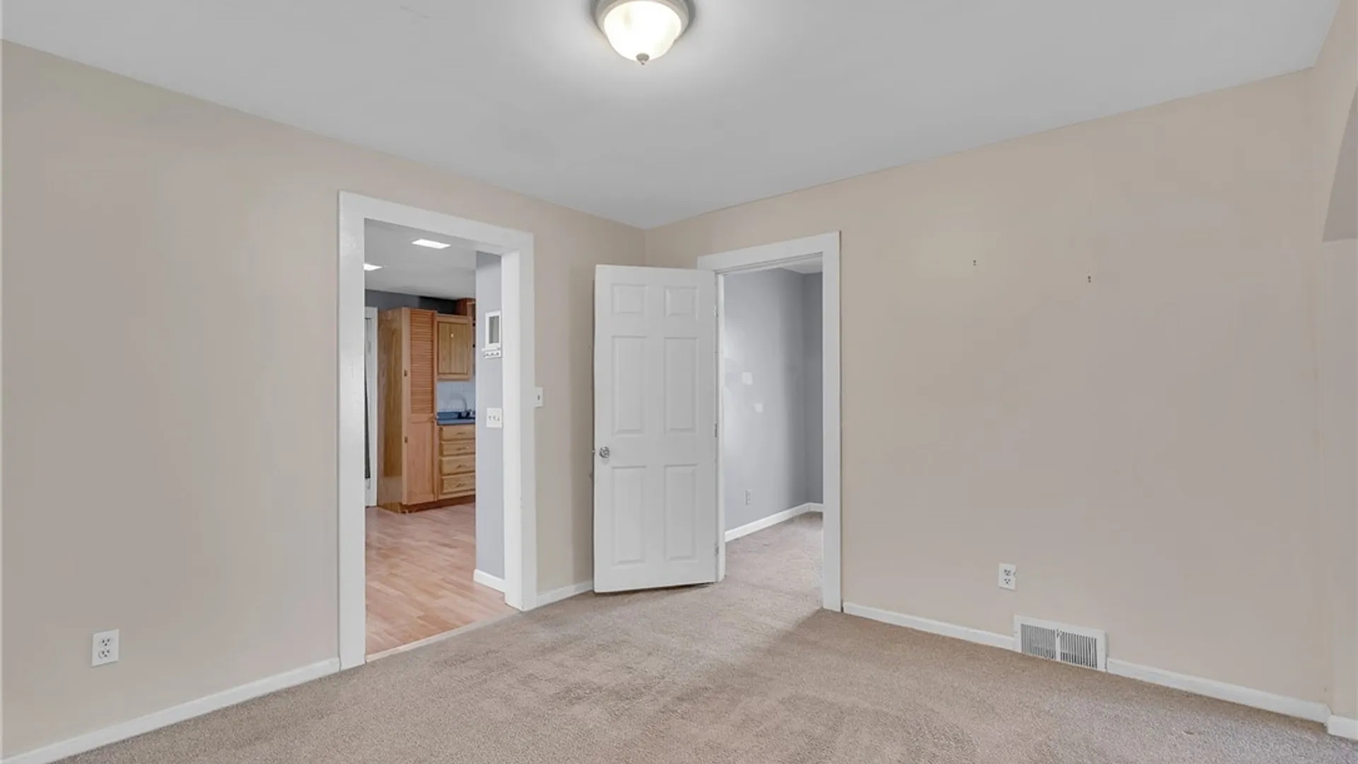 Property at 114 Roesch Avenue, Buffalo, NY 14207 39
