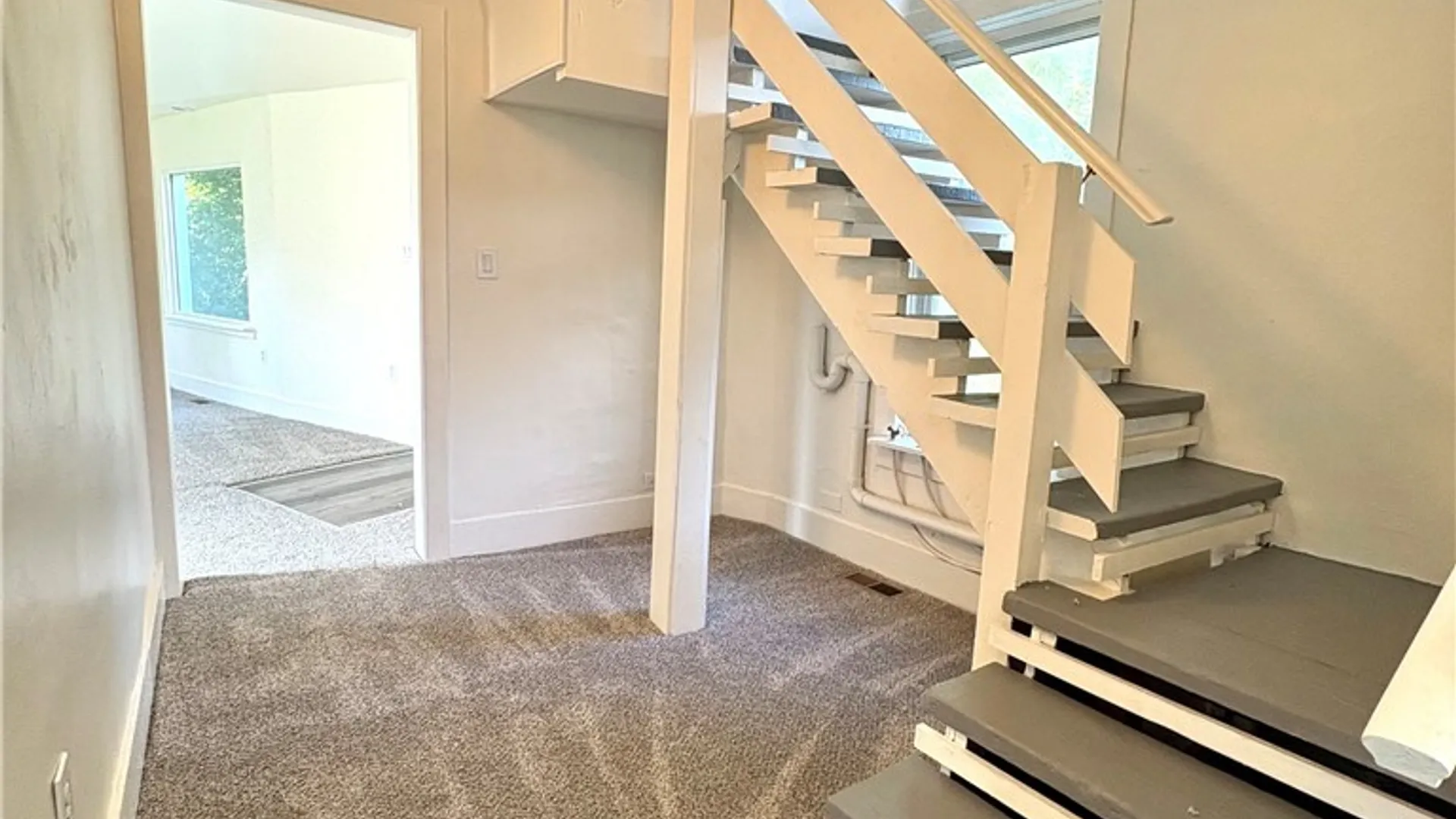Property at 72 West Street, Auburn, NY 13021 11