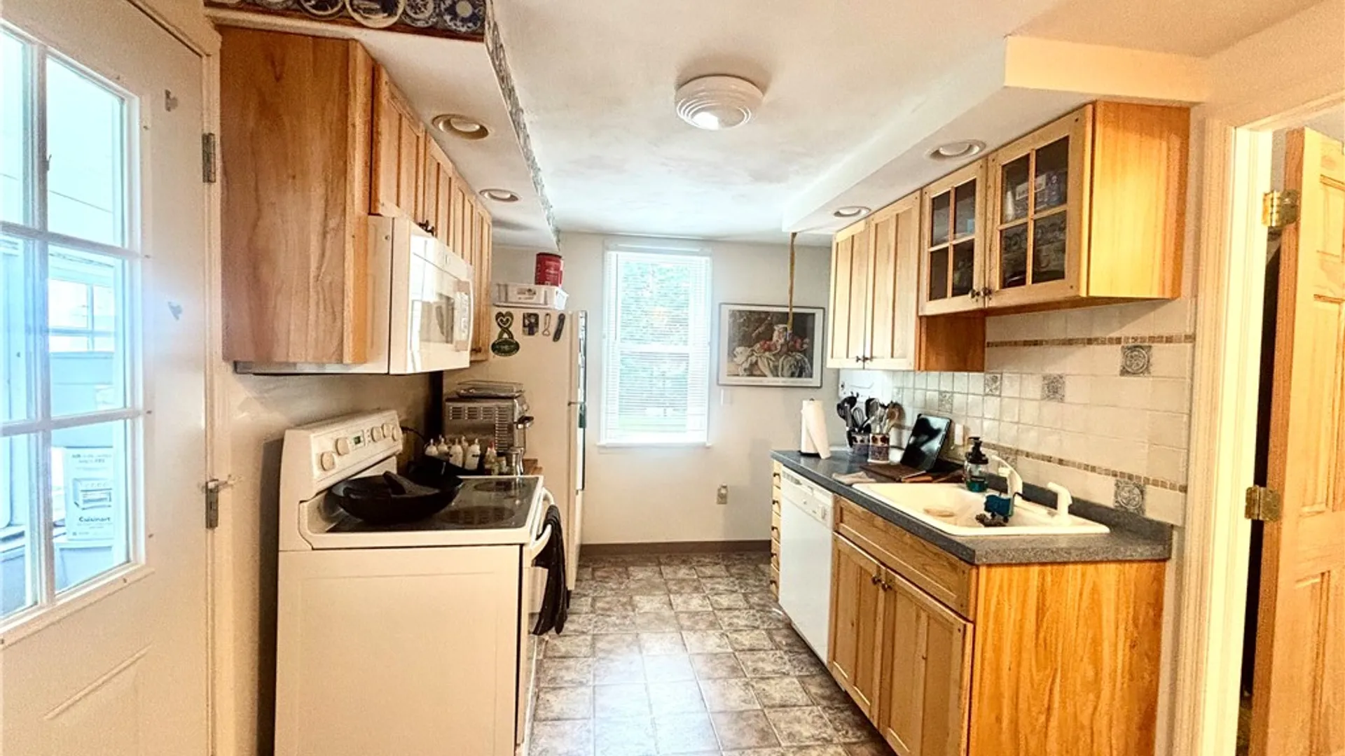 Property at 21 W Elizabeth Street, Skaneateles, NY 13152 13