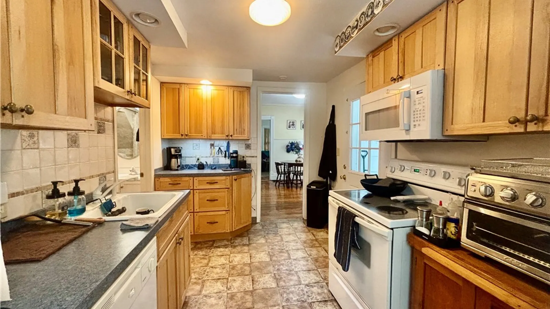 Property at 21 W Elizabeth Street, Skaneateles, NY 13152 19
