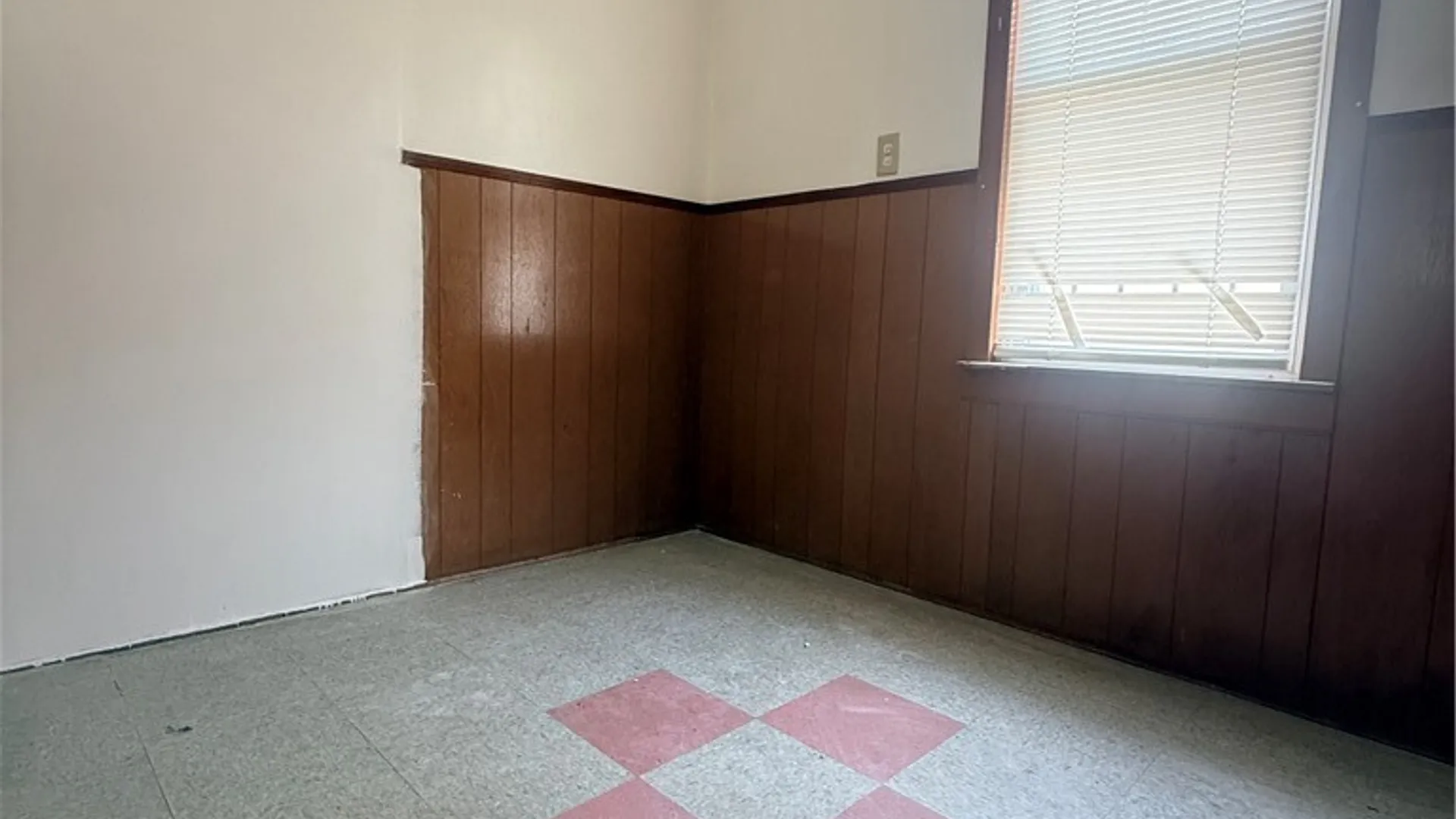 Property at 45 Roma Avenue, Buffalo, NY 14215 8