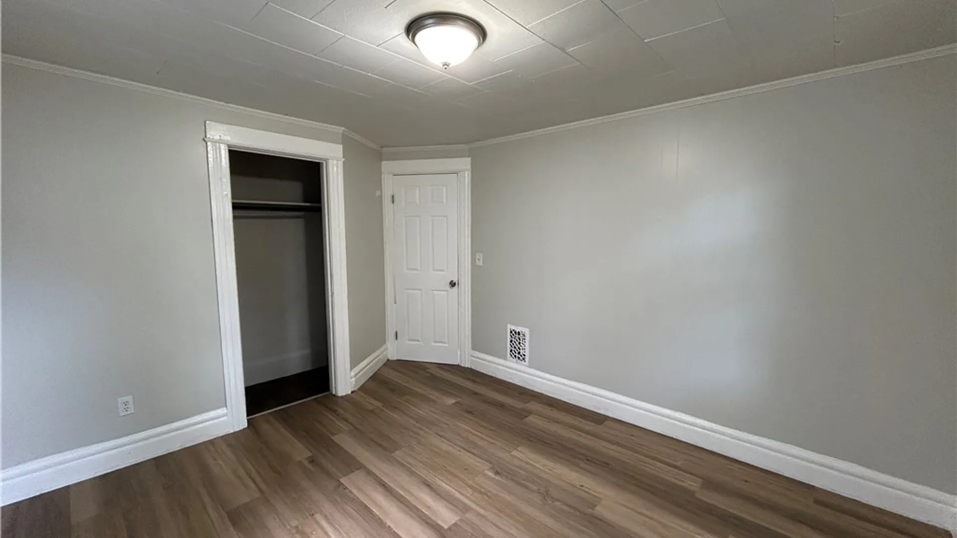 Property at 42 Villa St, Rochester, NY 14606 8
