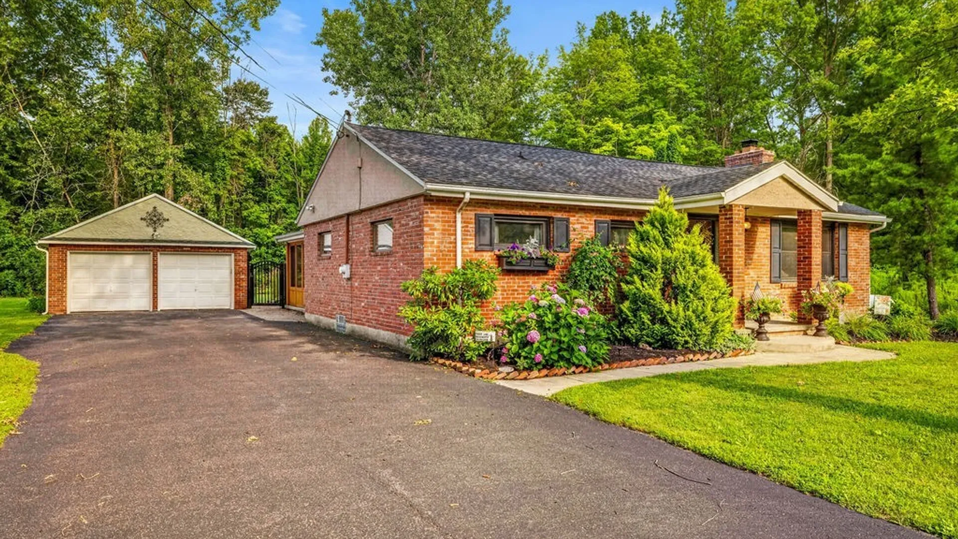 Property at 4071 Calkins Road, Lewiston, NY 14174 33
