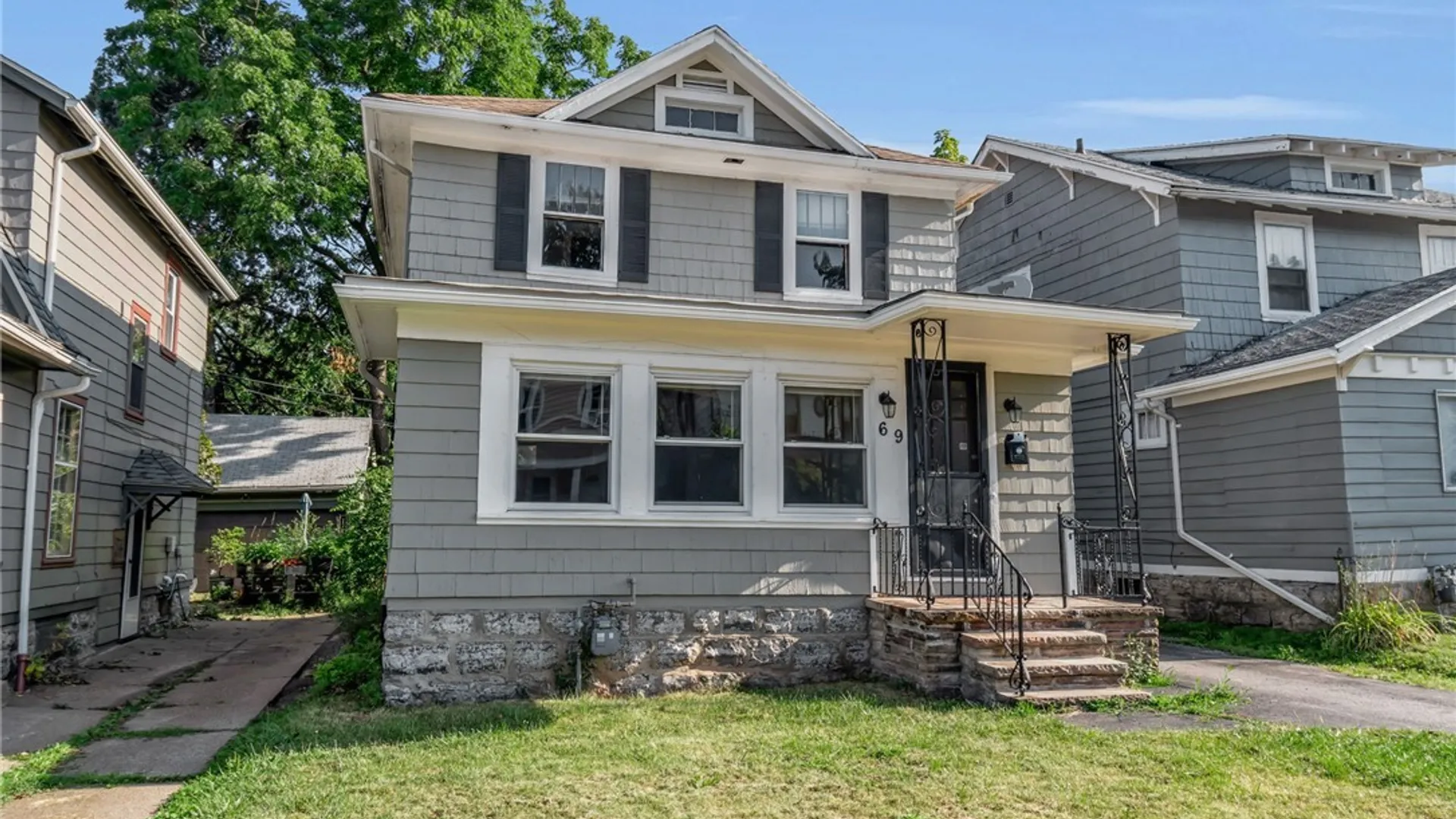 Property at 69 W Northrup Place, Buffalo, NY 14214 3