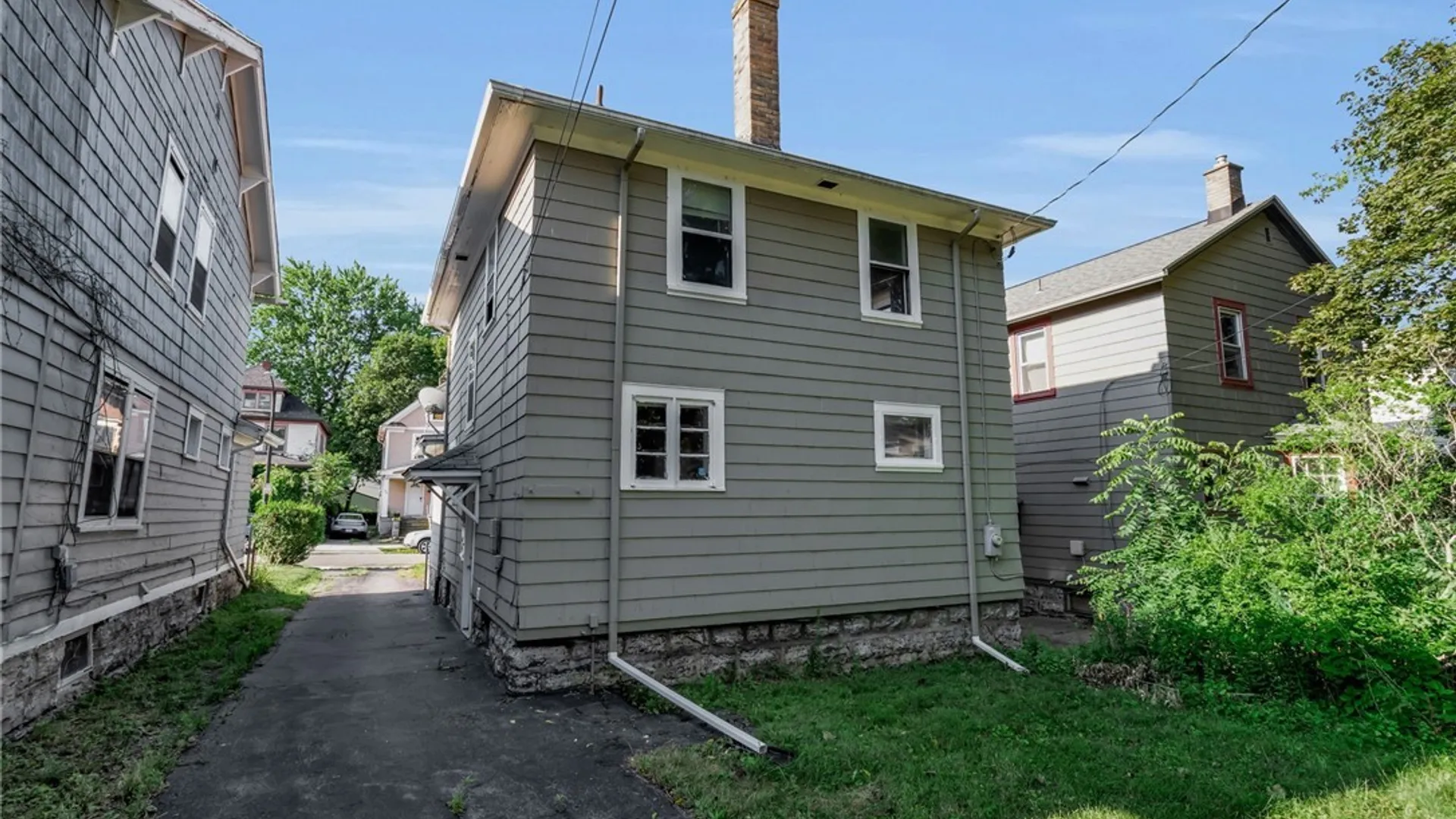 Property at 69 W Northrup Place, Buffalo, NY 14214 8