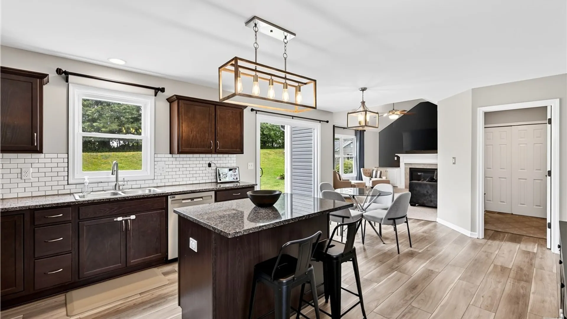 Property at 22 Vista Court, West Seneca, NY 14224 7