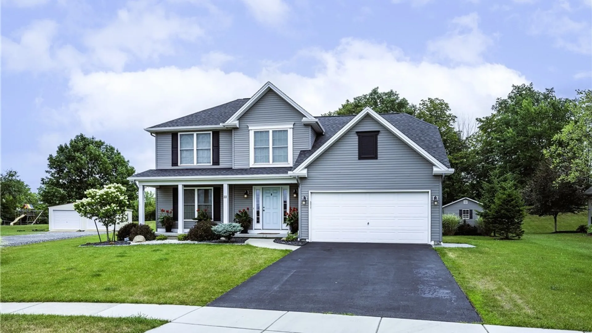 Property at 22 Vista Court, West Seneca, NY 14224 4