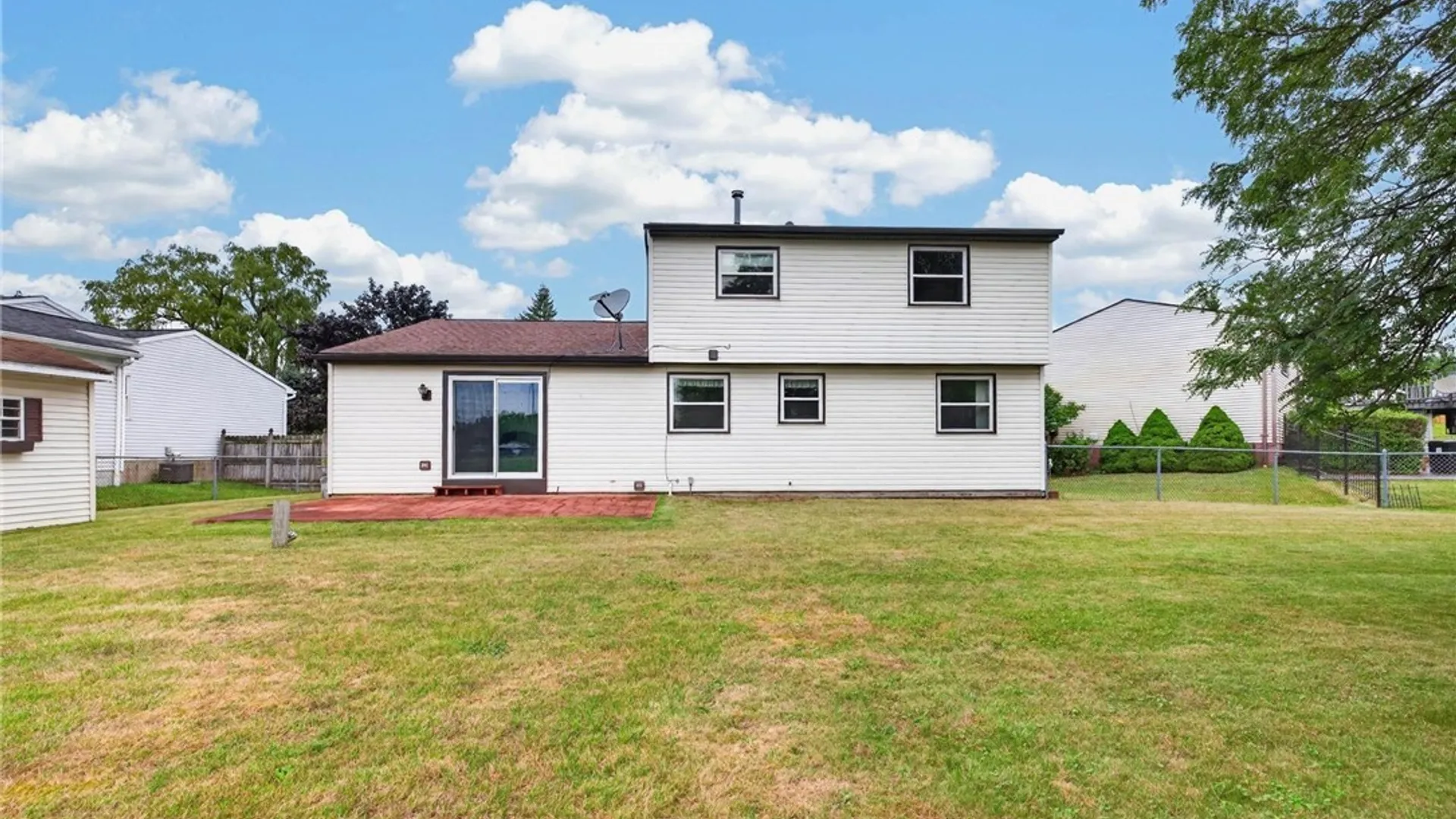 Property at 29 Woodgate Drive, Cheektowaga, NY 14227 31