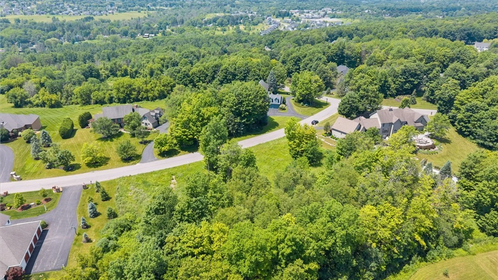 Property at 7103 Kittiwake Run, Manlius, NY 13104 8
