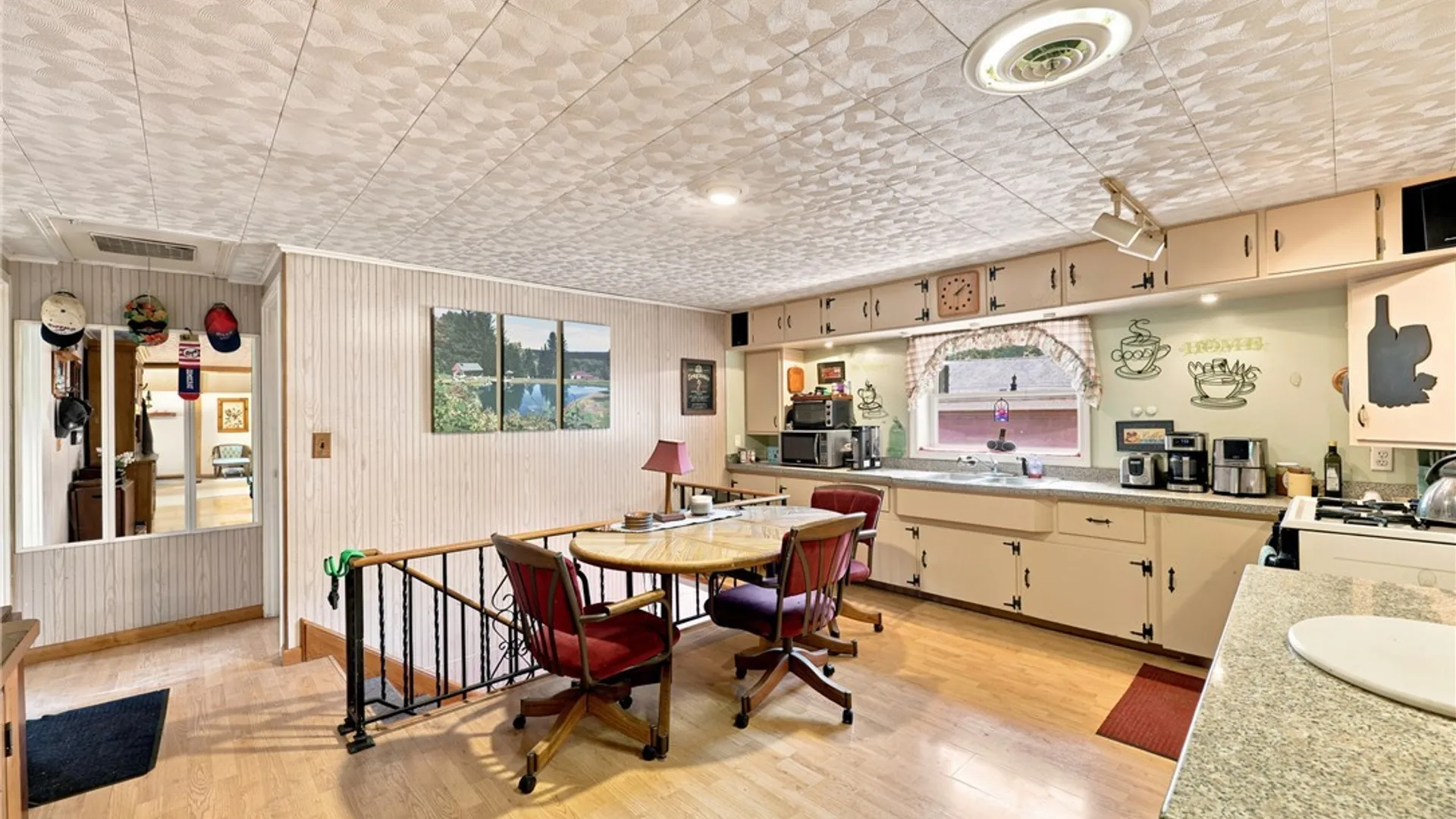 Property at 7902 Back Creek Road, Boston, NY 14075 16