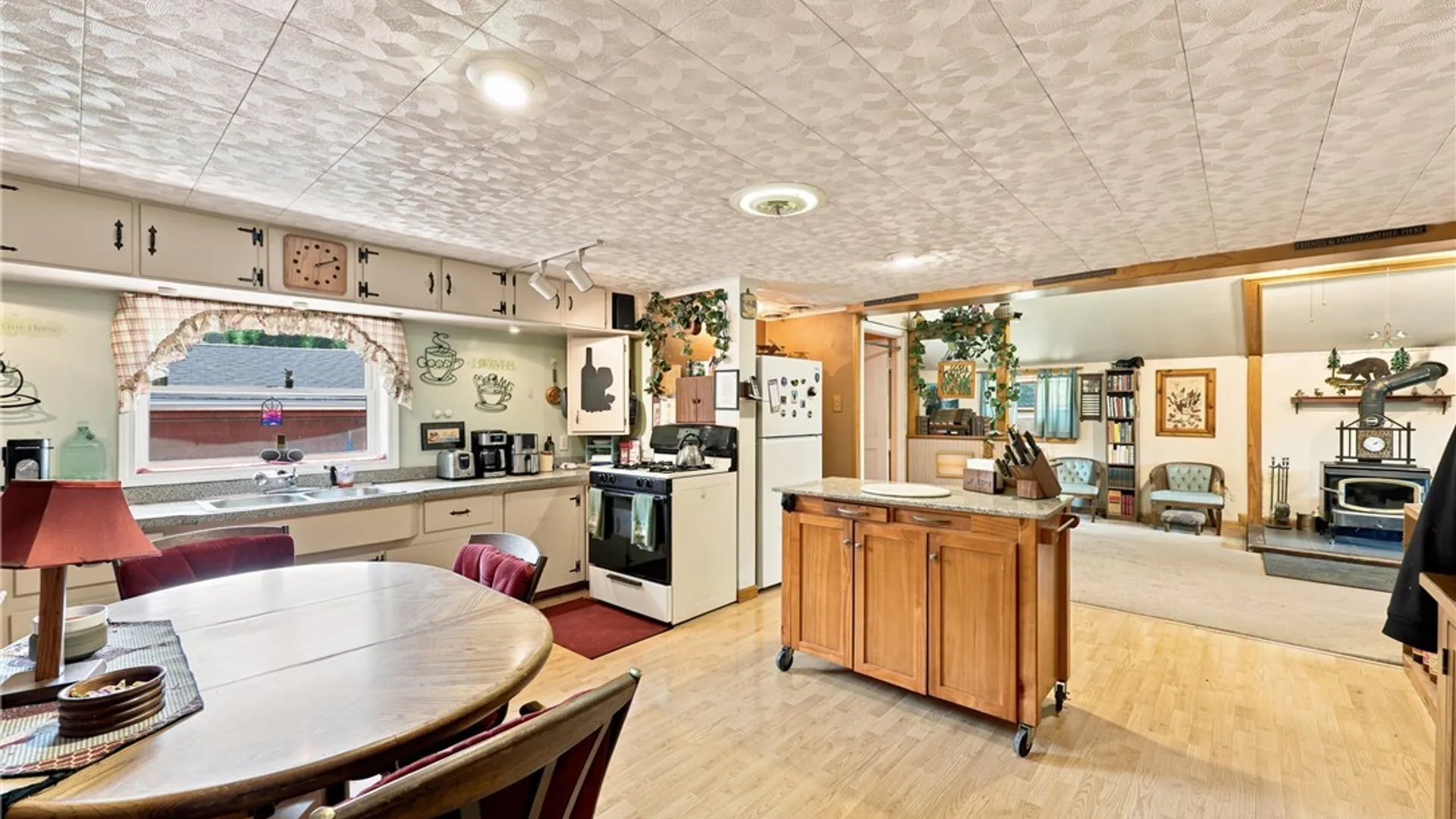 Property at 7902 Back Creek Road, Boston, NY 14075 17