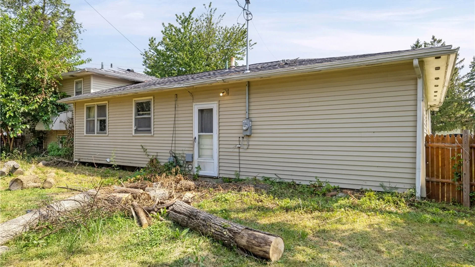 Property at 879 Maiden aka 11 Black Walnut Dr Lane, Greece, NY 14615 31