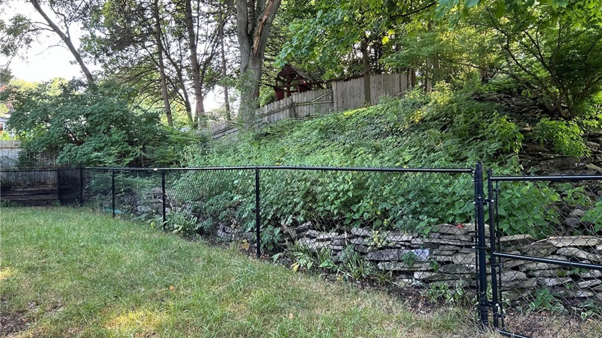 Property at 302 Oakridge Drive, Camillus, NY 13031 33