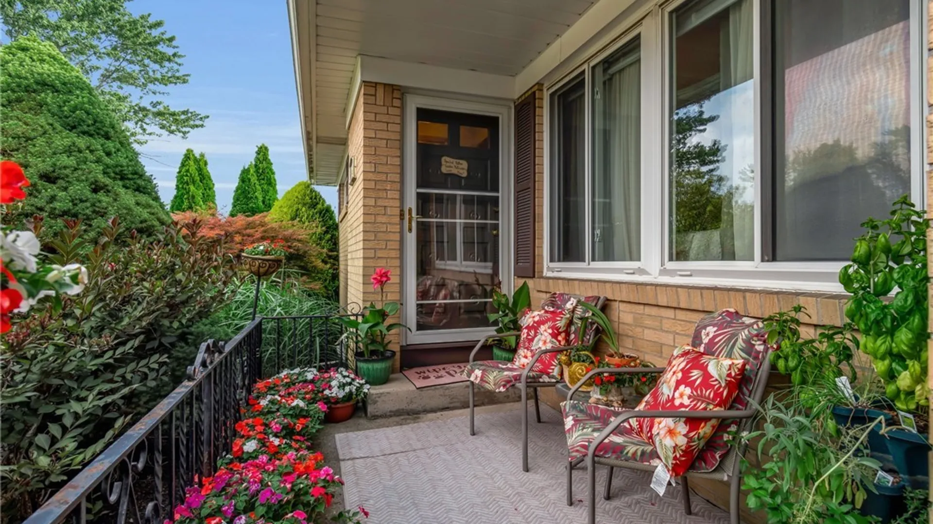 Property at 145 Cresthaven Drive, Amherst, NY 14225 41