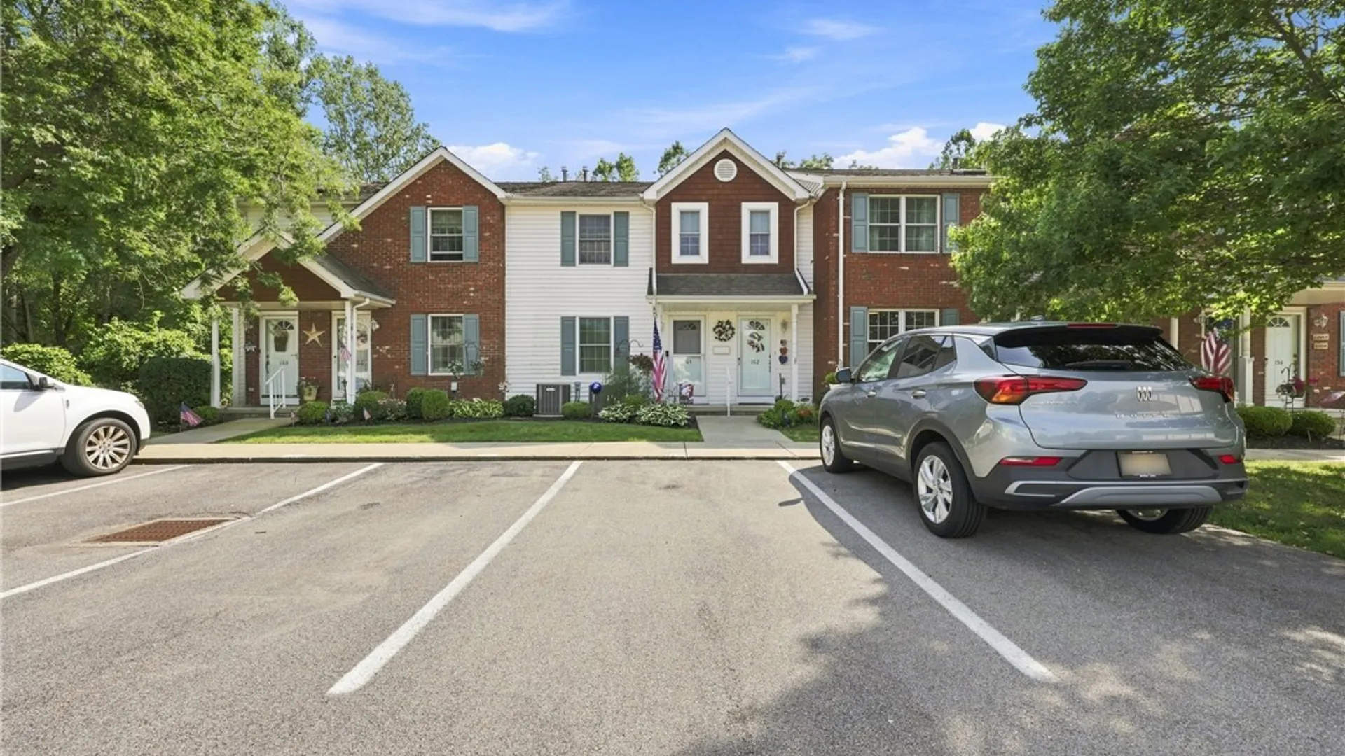 Property at 160 Olde Stone Lane, Lancaster, NY 14086 37