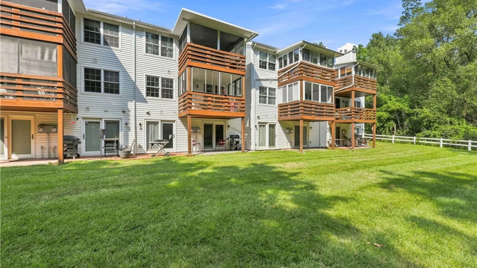 Property at 160 Olde Stone Lane, Lancaster, NY 14086 39