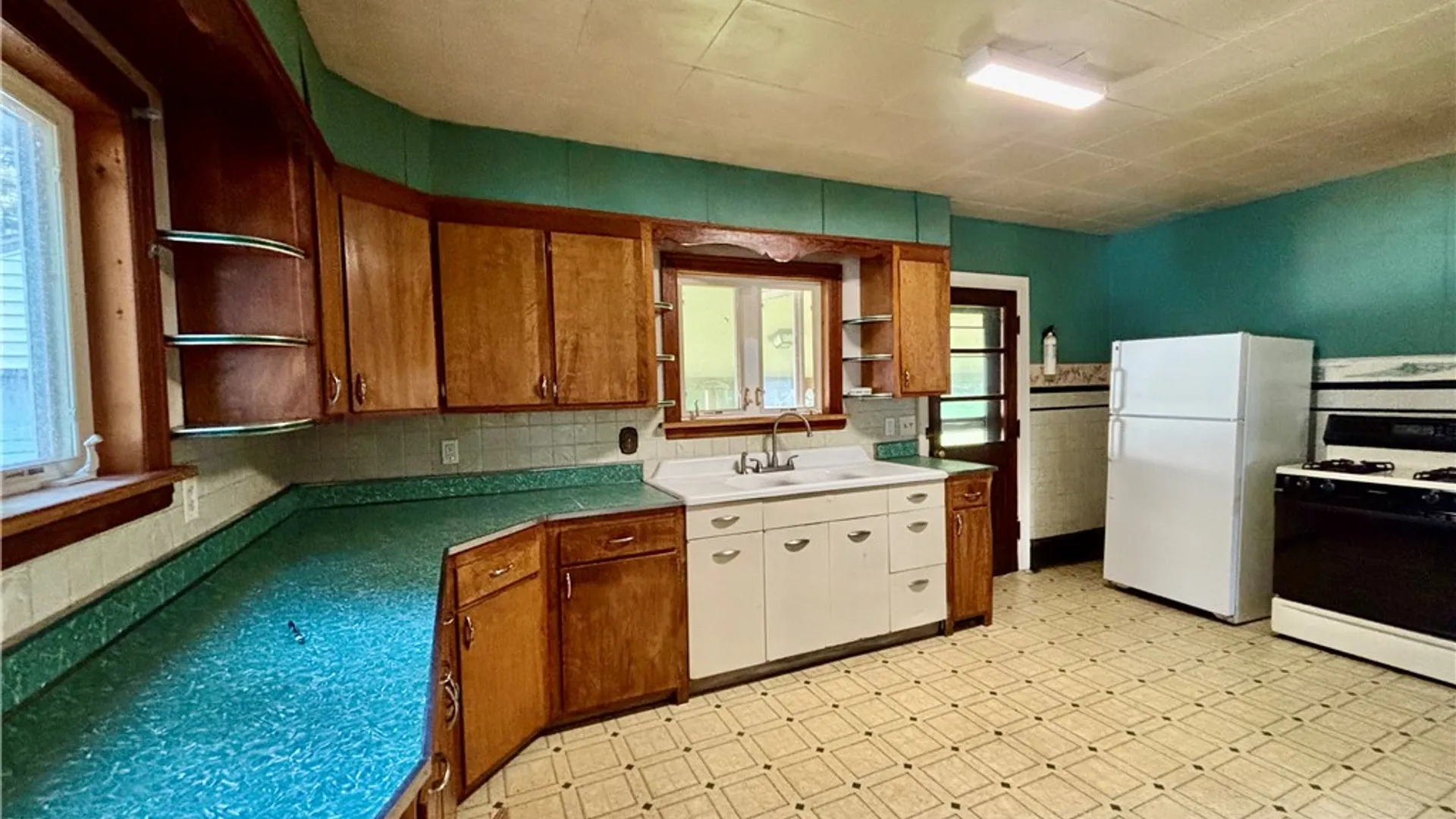Property at 142 Perrine Street, Auburn, NY 13021 7