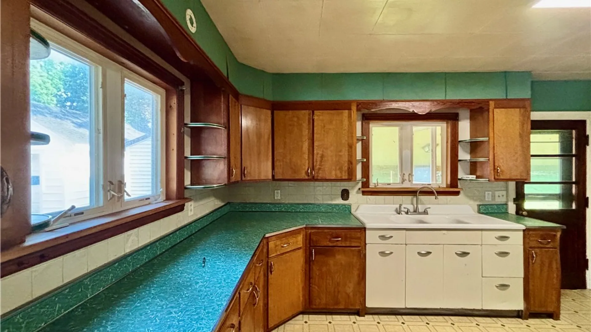 Property at 142 Perrine Street, Auburn, NY 13021 8
