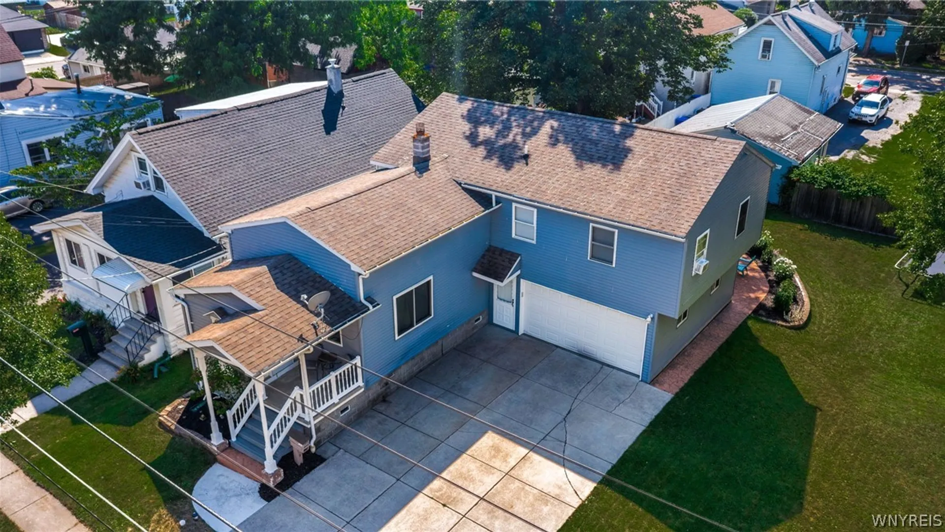 Property at 114 Flohr Avenue, West Seneca, NY 14224 3