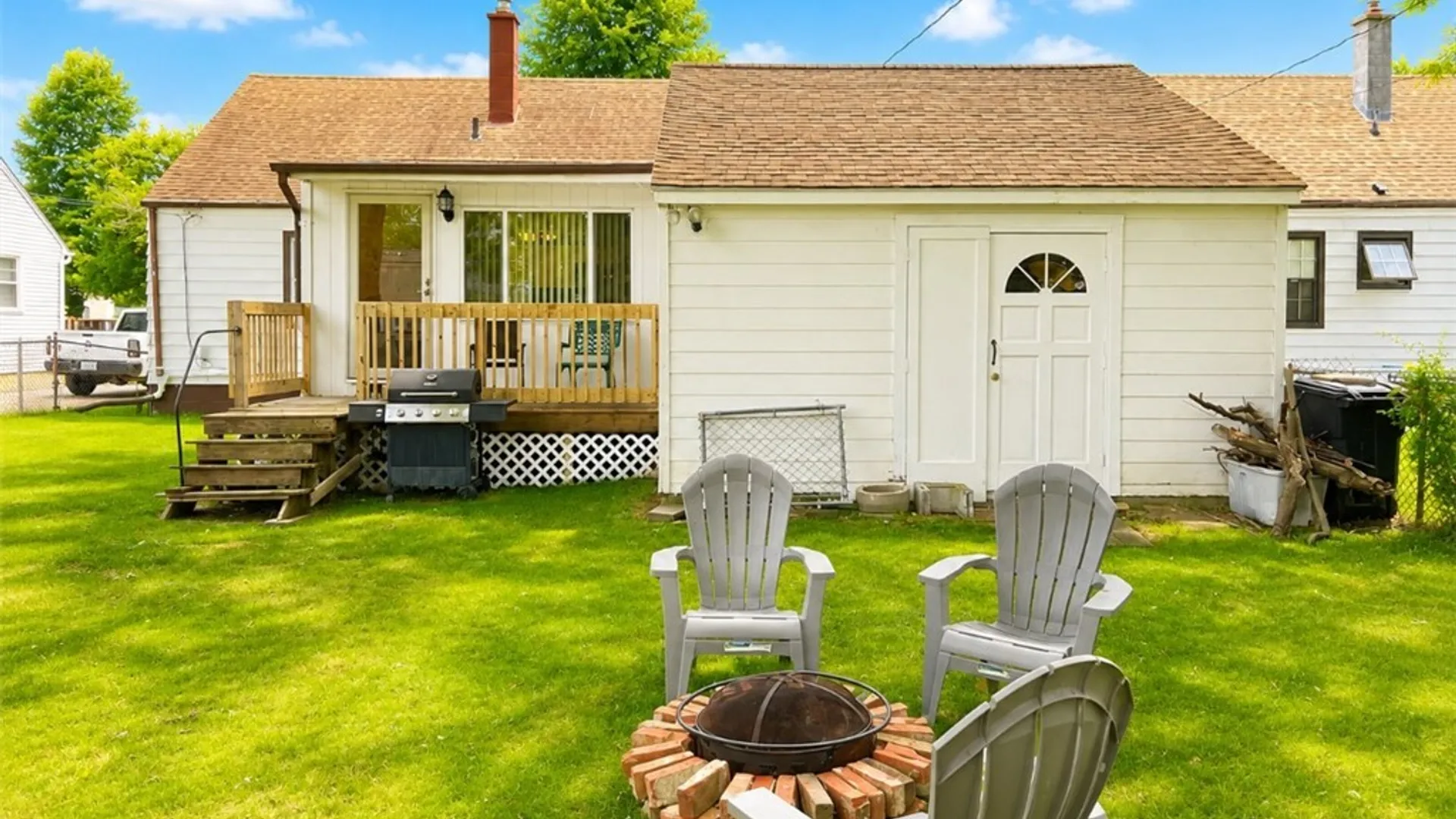 Property at 243 Chamberlin Drive, West Seneca, NY 14210 23