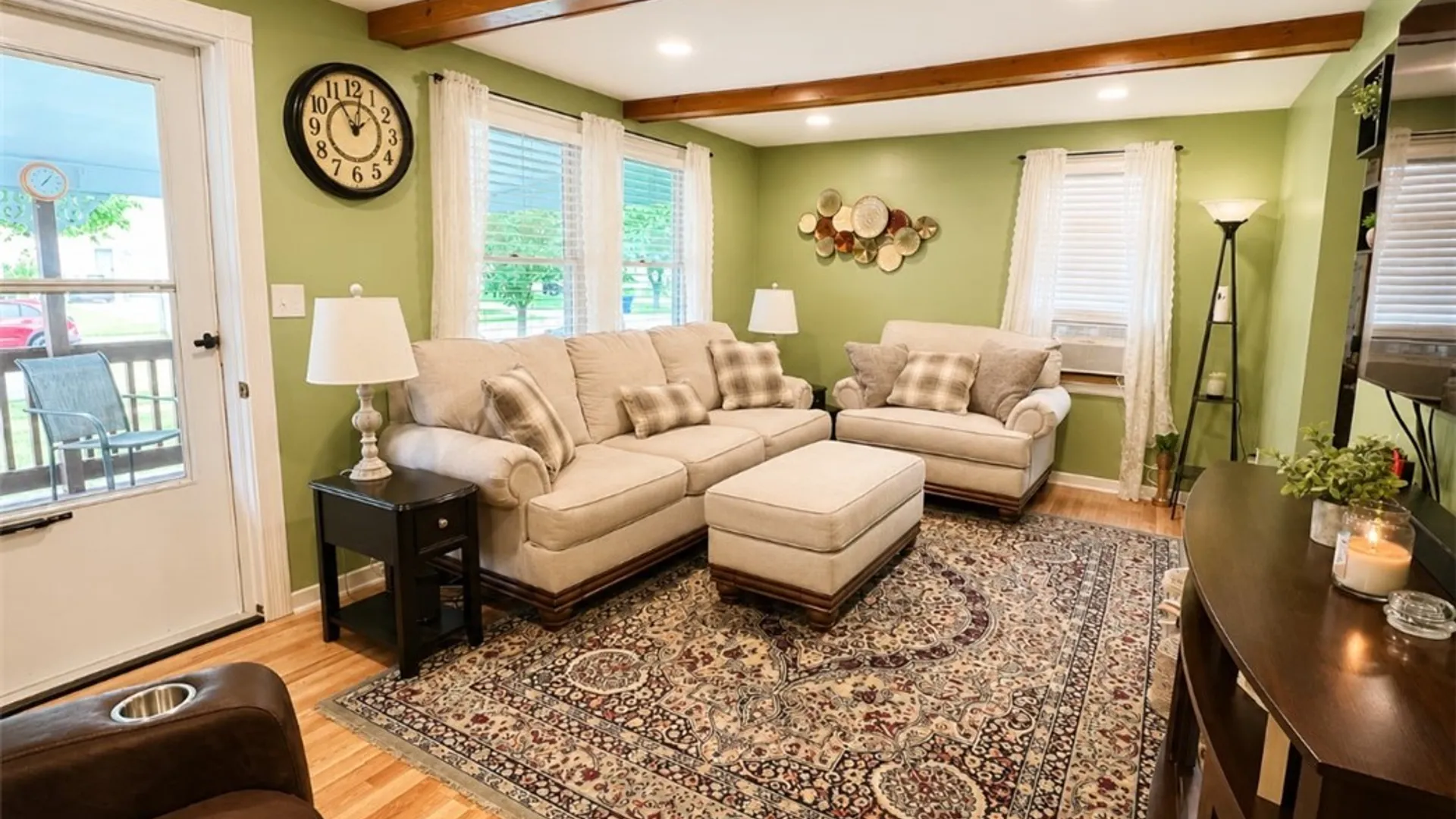 Property at 243 Chamberlin Drive, West Seneca, NY 14210 5