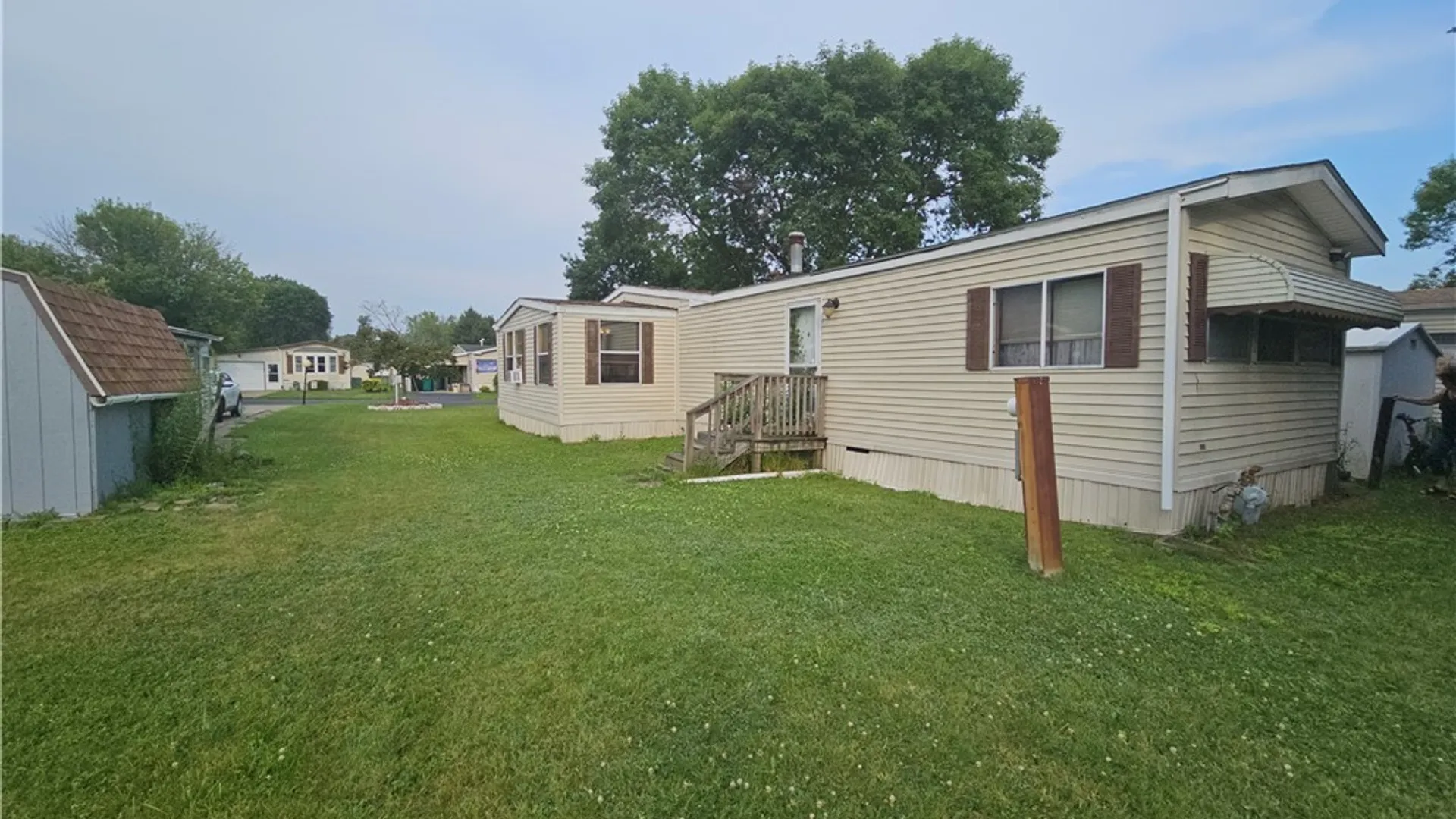 Property at 42 Alsace Street, West Seneca, NY 14224 5