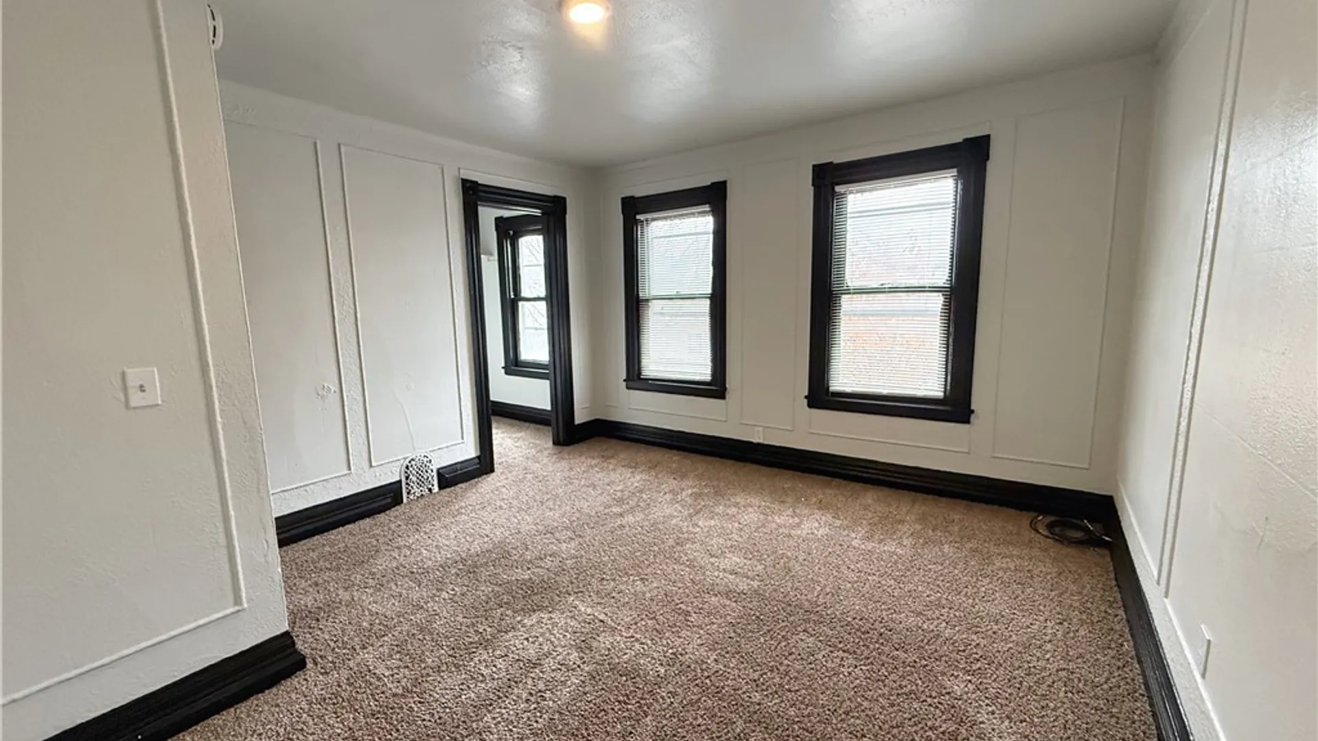 Property at 6-7 Calihan Park, Rochester, NY 14606 6