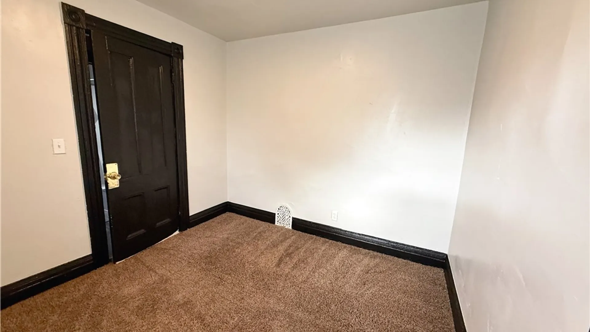 Property at 6-7 Calihan Park, Rochester, NY 14606 8