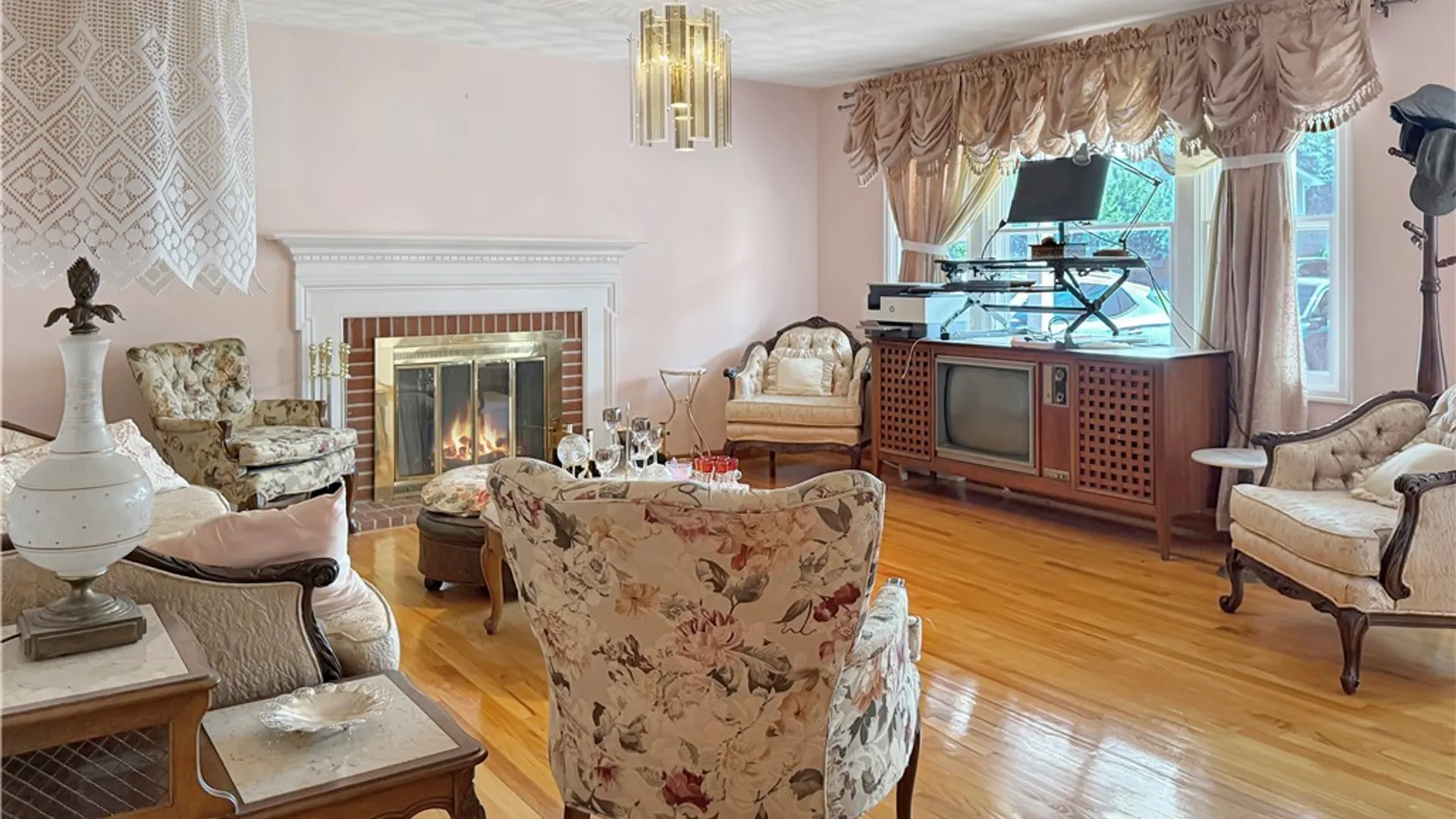 Property at 119 Longwood Drive, DeWitt, NY 13057 4