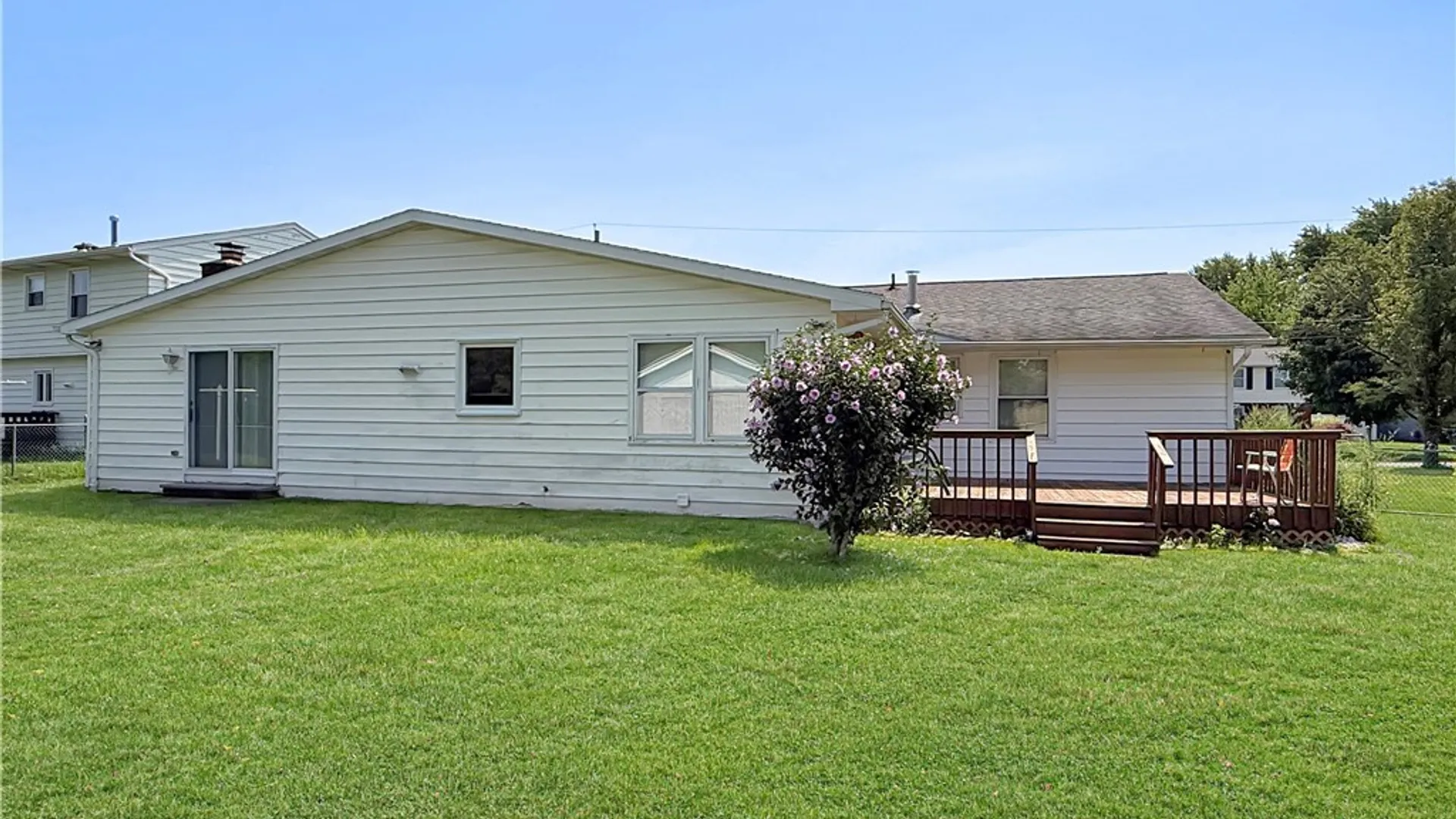Property at 119 Longwood Drive, DeWitt, NY 13057 20