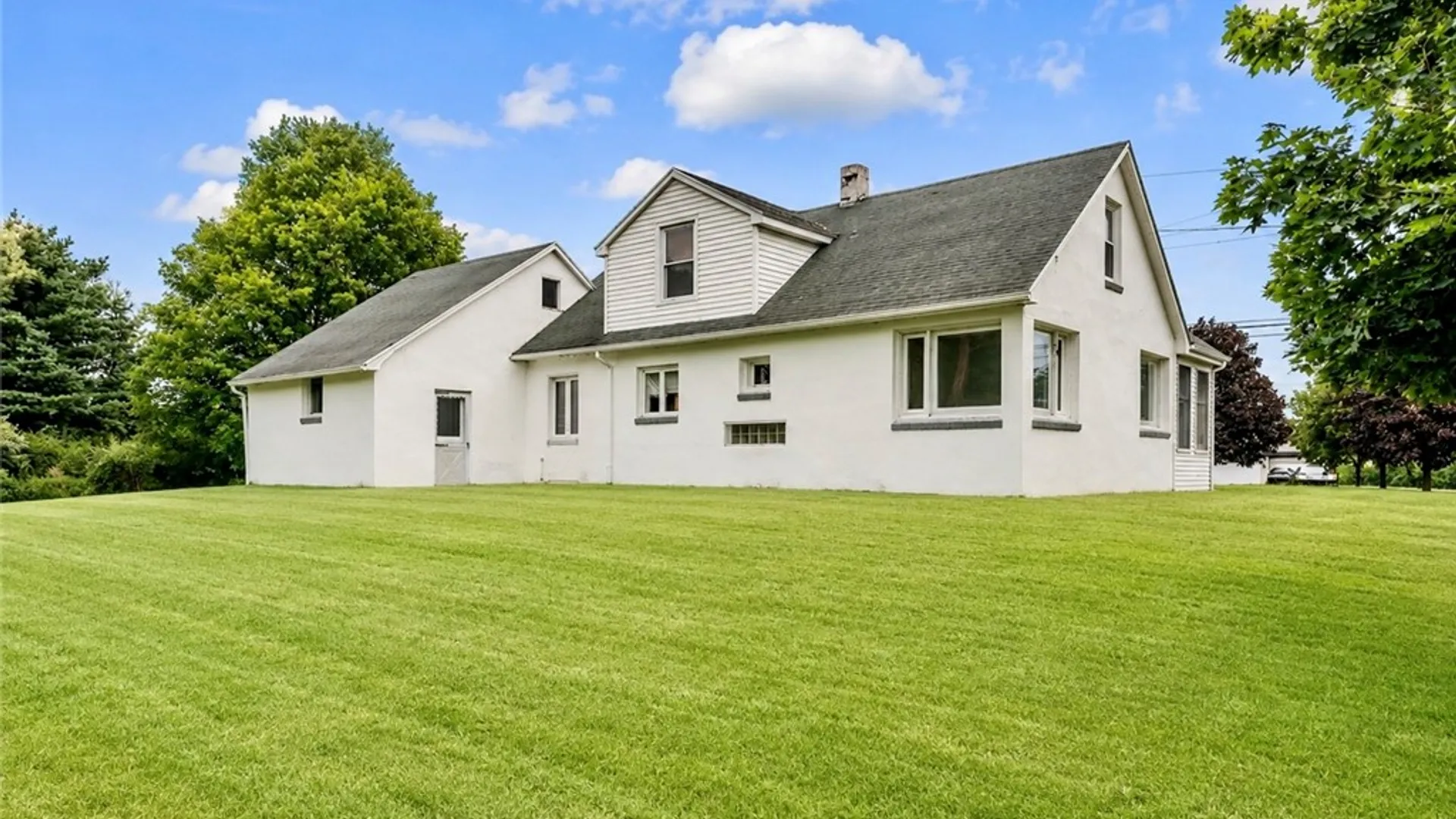 Property at 524 Cline Road, Victor, NY 14564 4
