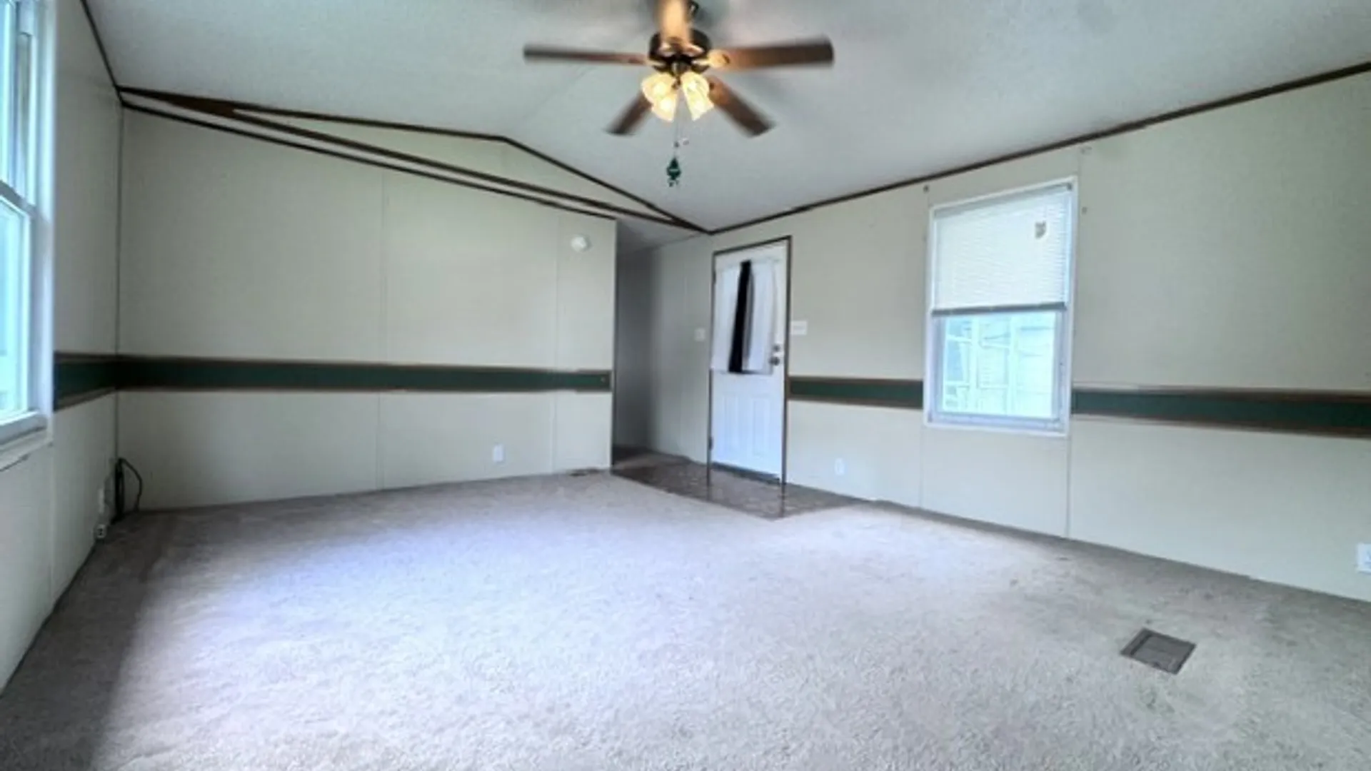 Property at 38 Pine Cir, Paris, NY 13456 15