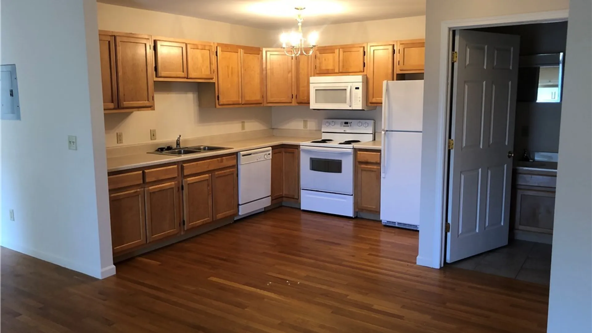 Property at 5816 Stonegate Heights Drive, Onondaga, NY 13078 4