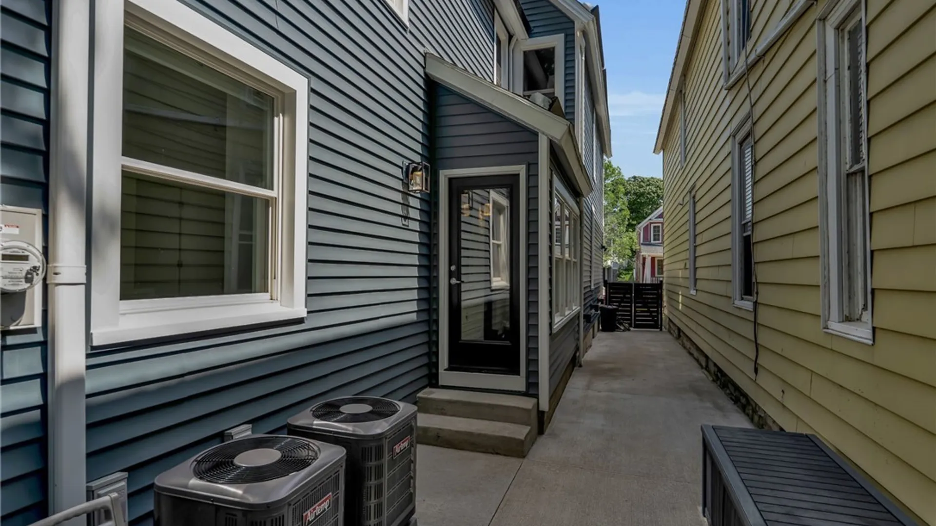 Property at 38 Ripley Place, Buffalo, NY 14213 42