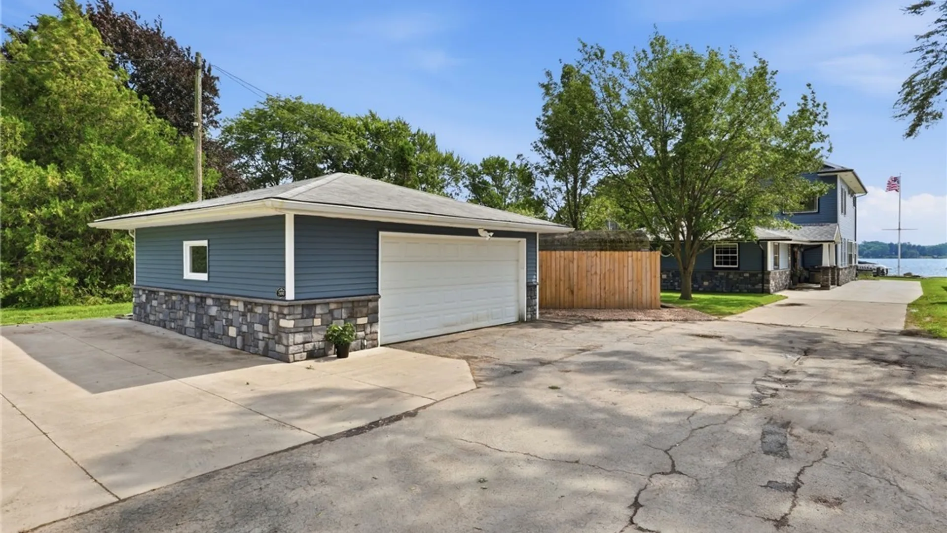 Property at 2490 River Road, Wheatfield, NY 14304 43