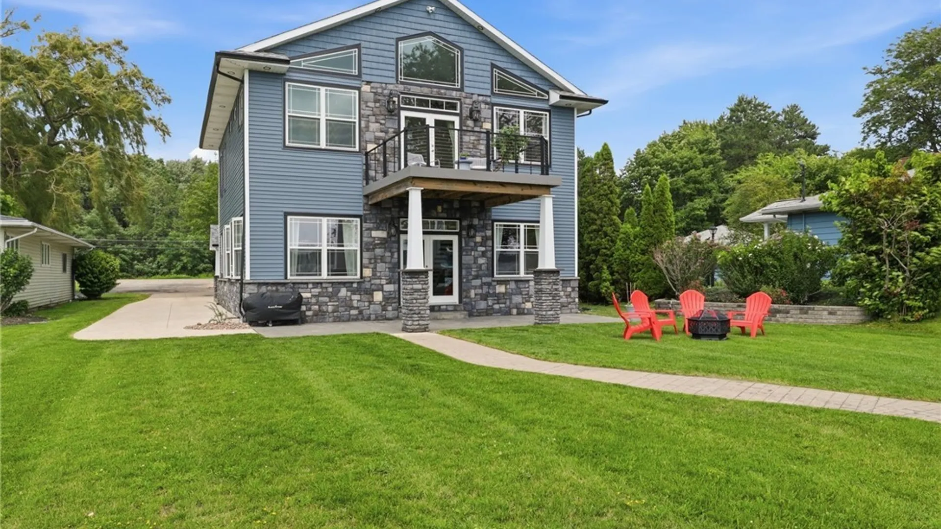 Property at 2490 River Road, Wheatfield, NY 14304 4