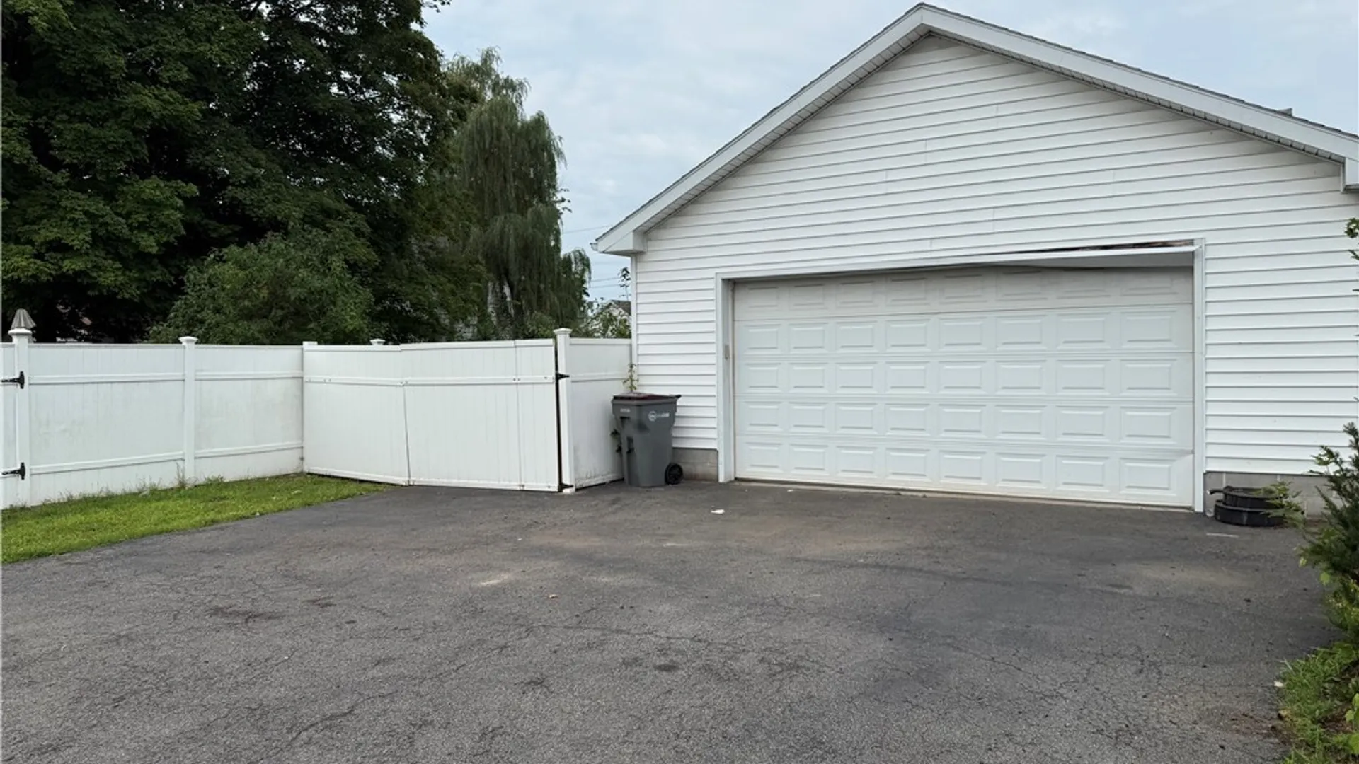 Property at 132 2nd Street, Rome, NY 13440 36