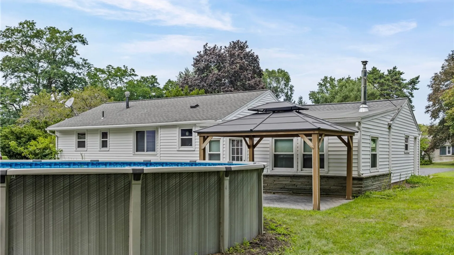 Property at 265 Woodruff Drive, Webster, NY 14580 35