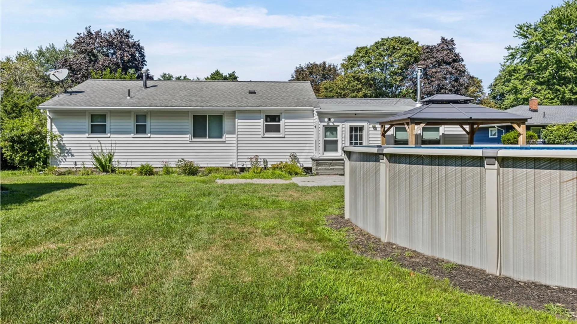 Property at 265 Woodruff Drive, Webster, NY 14580 37