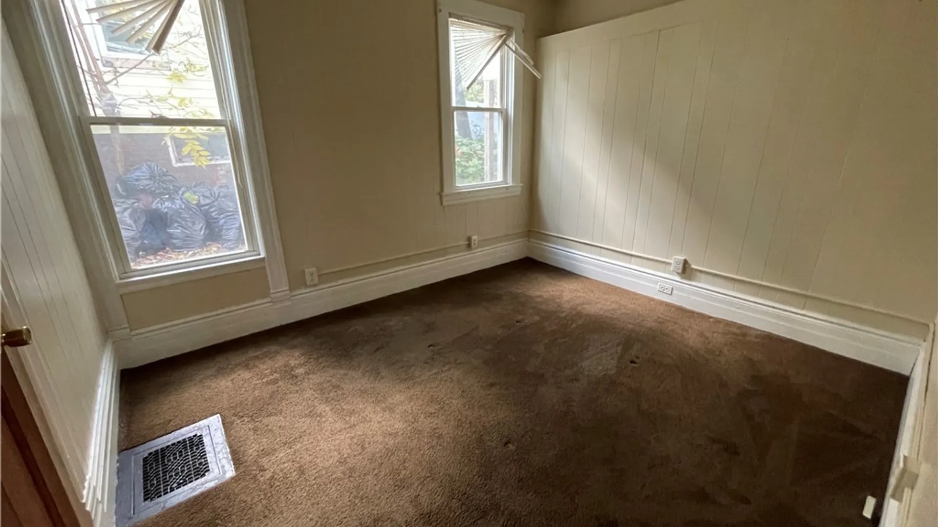 Property at 228 Duane Street, Syracuse, NY 13207 5