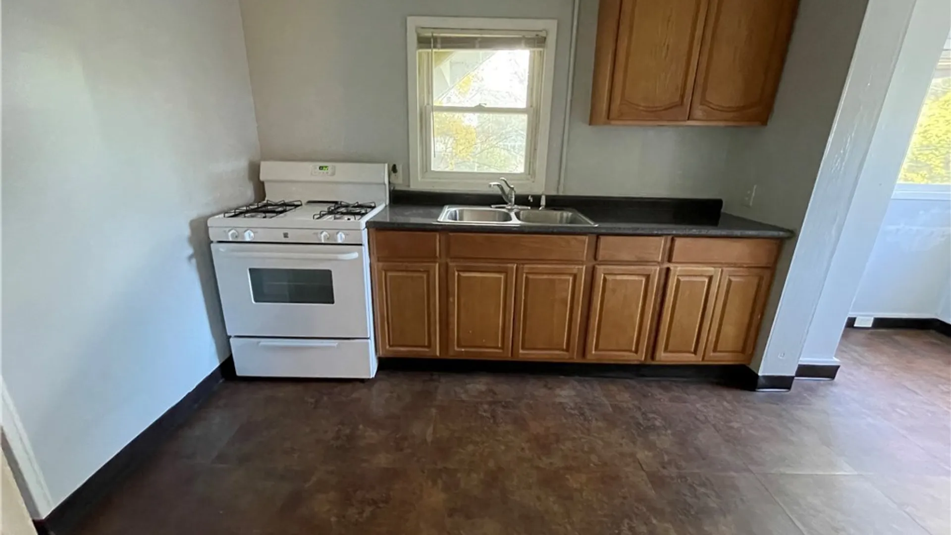 Property at 228 Duane Street, Syracuse, NY 13207 9
