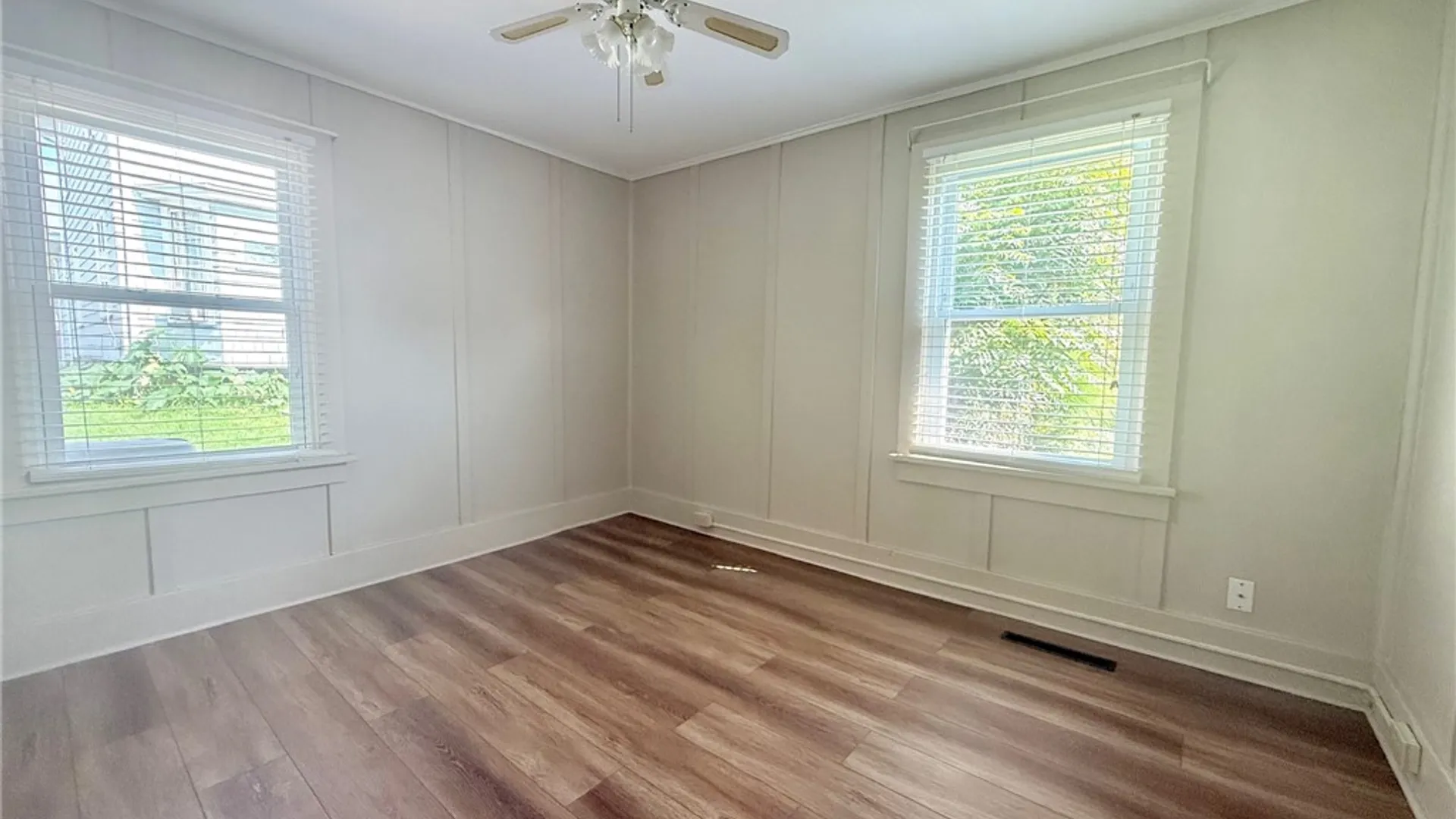 Property at 5156 Saint Paul Boulevard, Irondequoit, NY 14617 18