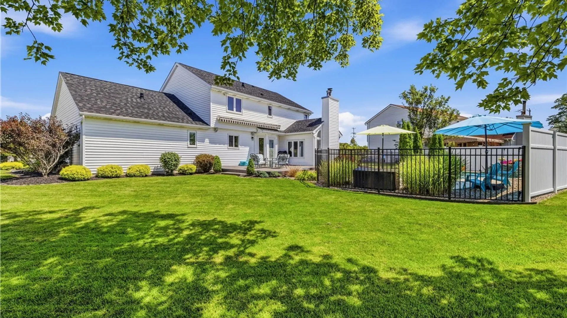Property at 6090 Meadow Lakes Drive, Clarence, NY 14051 41